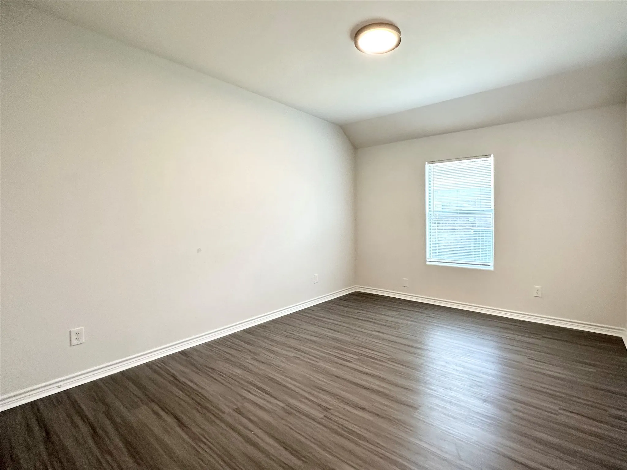 Single Family Residence For Rent in Collin County , 2805 Arabian Lane, Celina, Texas 75009, 3 Bedroom, 2 Bathroom, 2 Garage spaces, 2,037 Sqft, built in 2005, mls#21372746, Real Estate Agent in Celina, Homes For Rent in Collin county, Homes For Rent in Celina, Realtor in Celina Texas, Real Estate Brokerage Independent Realty Texas, Luminita Cordes Realtor