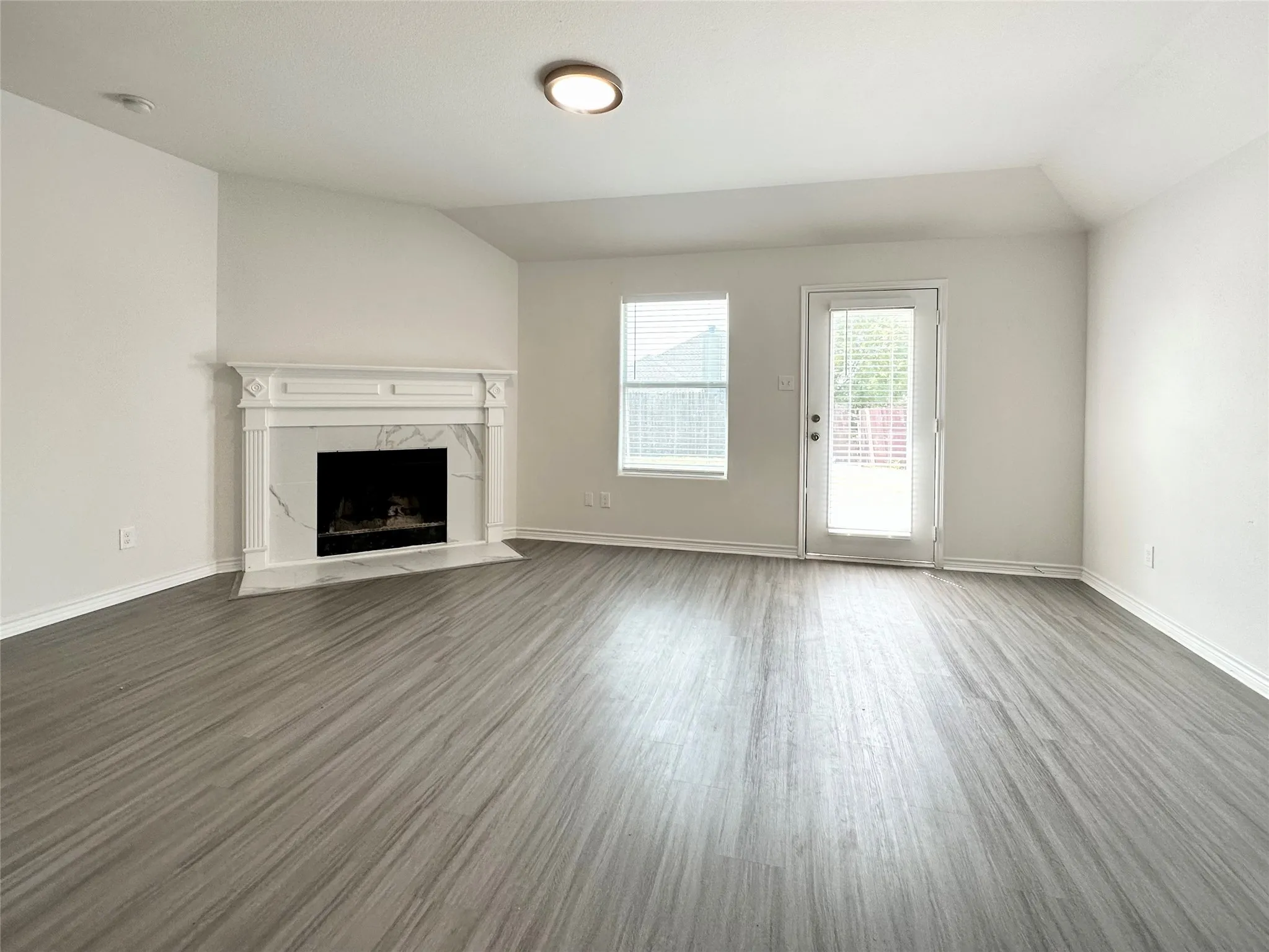 Single Family Residence For Rent in Collin County , 2805 Arabian Lane, Celina, Texas 75009, 3 Bedroom, 2 Bathroom, 2 Garage spaces, 2,037 Sqft, built in 2005, mls#21372746, Real Estate Agent in Celina, Homes For Rent in Collin county, Homes For Rent in Celina, Realtor in Celina Texas, Real Estate Brokerage Independent Realty Texas, Luminita Cordes Realtor