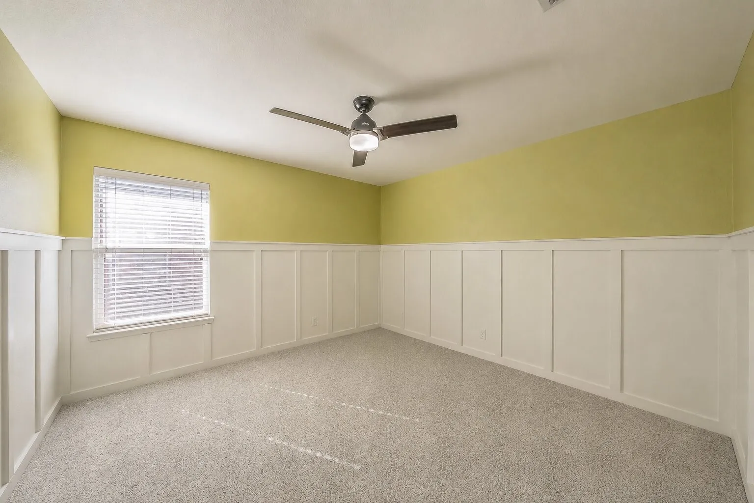 Single Family Residence For Sale in Denton County , 6601 Longleaf Lane, Denton, Texas 76210, 3 Bedroom, 2 Bathroom, 2 Garage spaces, 1,868 Sqft, built in 2007, mls#21372627, Real Estate Agent in Denton, Homes For Sale in Denton county, Homes For Sale in Denton, Realtor in Denton Texas, Real Estate Brokerage Independent Realty Texas, Luminita Cordes Realtor