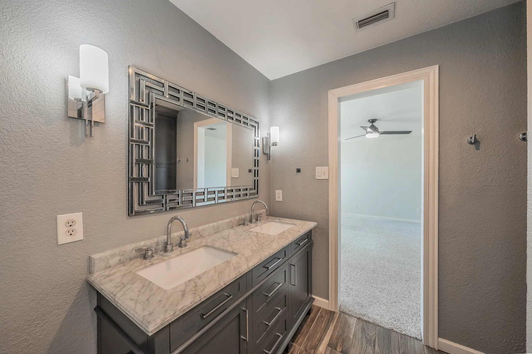 Single Family Residence For Sale in Denton County , 6601 Longleaf Lane, Denton, Texas 76210, 3 Bedroom, 2 Bathroom, 2 Garage spaces, 1,868 Sqft, built in 2007, mls#21372627, Real Estate Agent in Denton, Homes For Sale in Denton county, Homes For Sale in Denton, Realtor in Denton Texas, Real Estate Brokerage Independent Realty Texas, Luminita Cordes Realtor