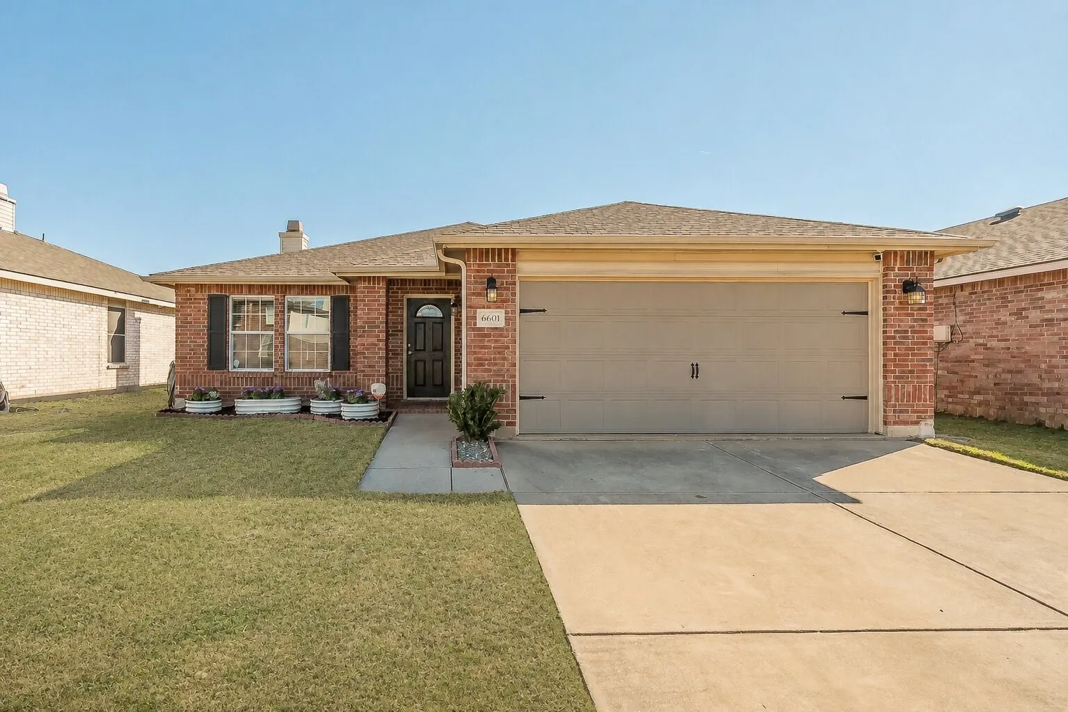 Single Family Residence For Sale in Denton County , 6601 Longleaf Lane, Denton, Texas 76210, 3 Bedroom, 2 Bathroom, 2 Garage spaces, 1,868 Sqft, built in 2007, mls#21372627, Real Estate Agent in Denton, Homes For Sale in Denton county, Homes For Sale in Denton, Realtor in Denton Texas, Real Estate Brokerage Independent Realty Texas, Luminita Cordes Realtor