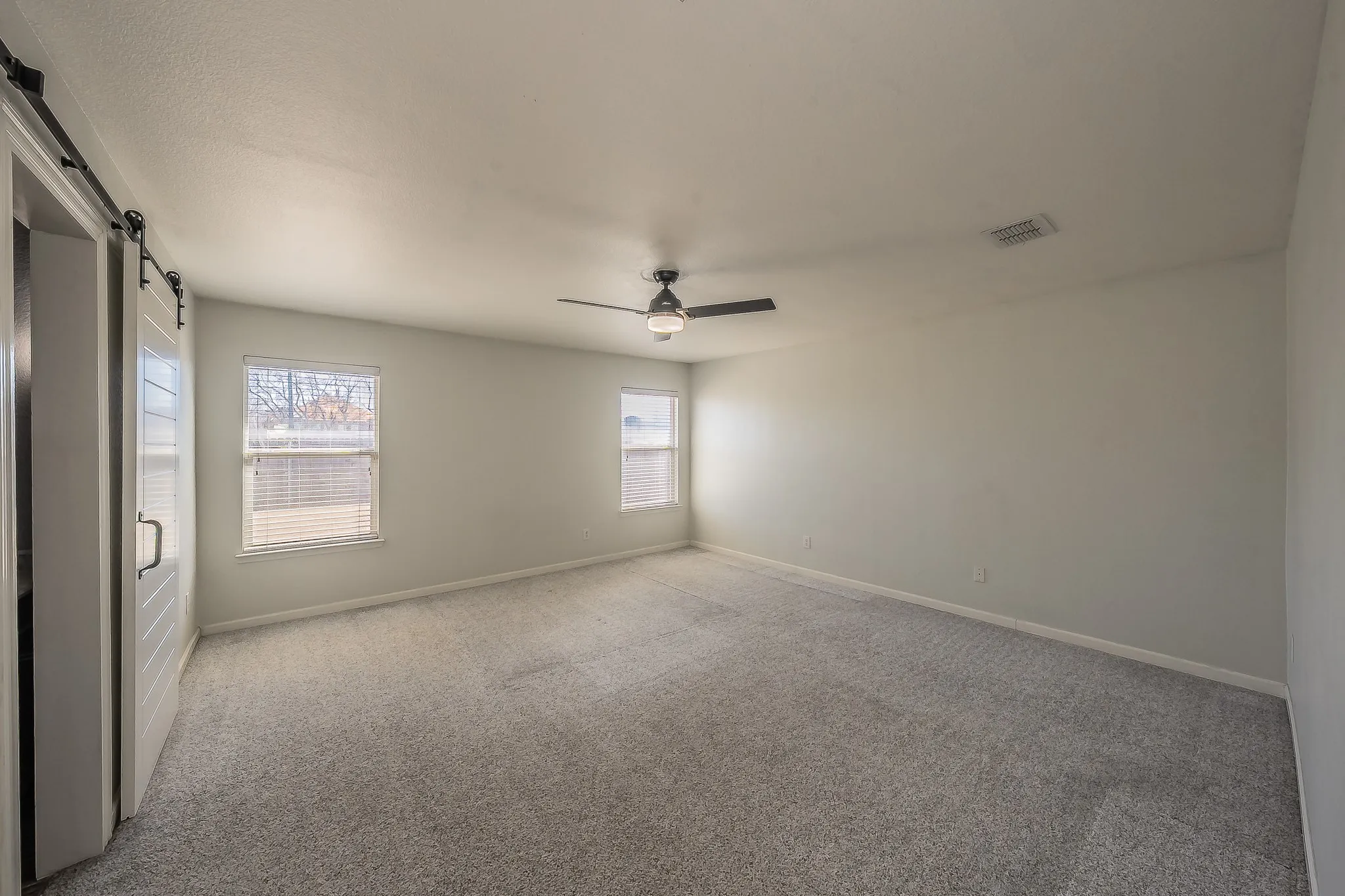 Single Family Residence For Sale in Denton County , 6601 Longleaf Lane, Denton, Texas 76210, 3 Bedroom, 2 Bathroom, 2 Garage spaces, 1,868 Sqft, built in 2007, mls#21372627, Real Estate Agent in Denton, Homes For Sale in Denton county, Homes For Sale in Denton, Realtor in Denton Texas, Real Estate Brokerage Independent Realty Texas, Luminita Cordes Realtor