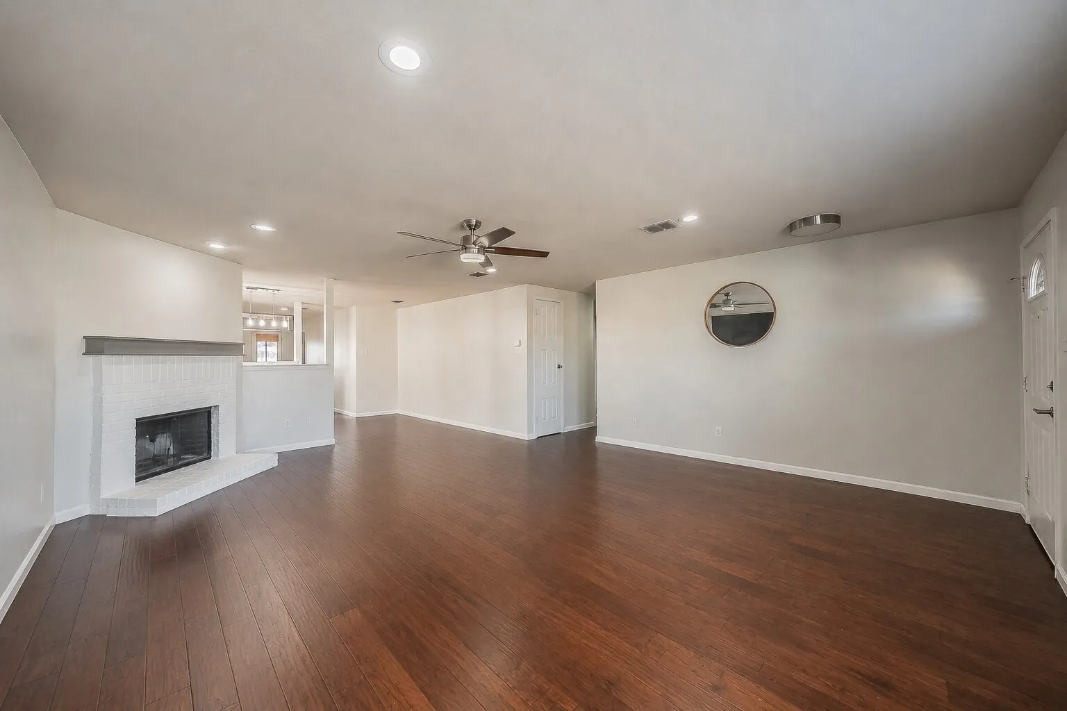 Single Family Residence For Sale in Denton County , 6601 Longleaf Lane, Denton, Texas 76210, 3 Bedroom, 2 Bathroom, 2 Garage spaces, 1,868 Sqft, built in 2007, mls#21372627, Real Estate Agent in Denton, Homes For Sale in Denton county, Homes For Sale in Denton, Realtor in Denton Texas, Real Estate Brokerage Independent Realty Texas, Luminita Cordes Realtor