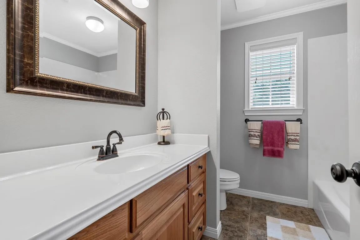 Single Family Residence For Sale in Mc Lennan County , 2324 Paddington Way, Waco, Texas 76655, 4 Bedroom, 3 Bathroom, 4 Garage spaces, 2,654 Sqft, built in 2000, mls#21372176, Real Estate Agent in Waco, Homes For Sale in Mc Lennan county, Homes For Sale in Waco, Realtor in Waco Texas, Real Estate Brokerage Independent Realty Texas, Luminita Cordes Realtor