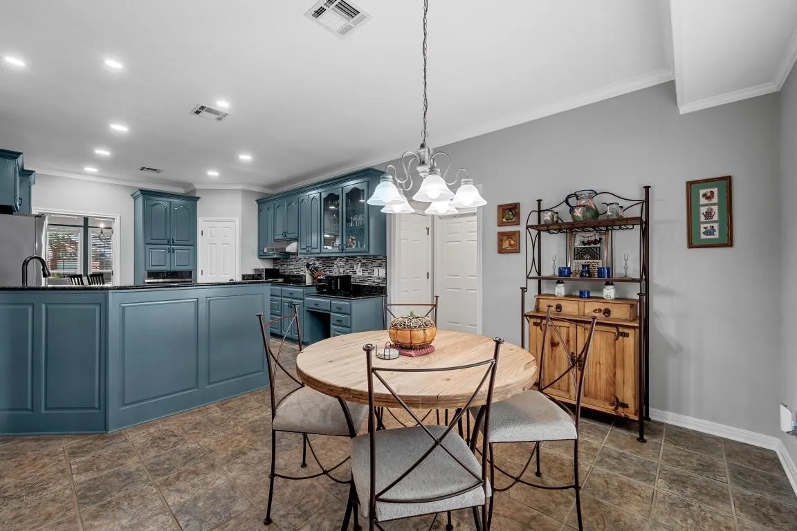 Single Family Residence For Sale in Mc Lennan County , 2324 Paddington Way, Waco, Texas 76655, 4 Bedroom, 3 Bathroom, 4 Garage spaces, 2,654 Sqft, built in 2000, mls#21372176, Real Estate Agent in Waco, Homes For Sale in Mc Lennan county, Homes For Sale in Waco, Realtor in Waco Texas, Real Estate Brokerage Independent Realty Texas, Luminita Cordes Realtor