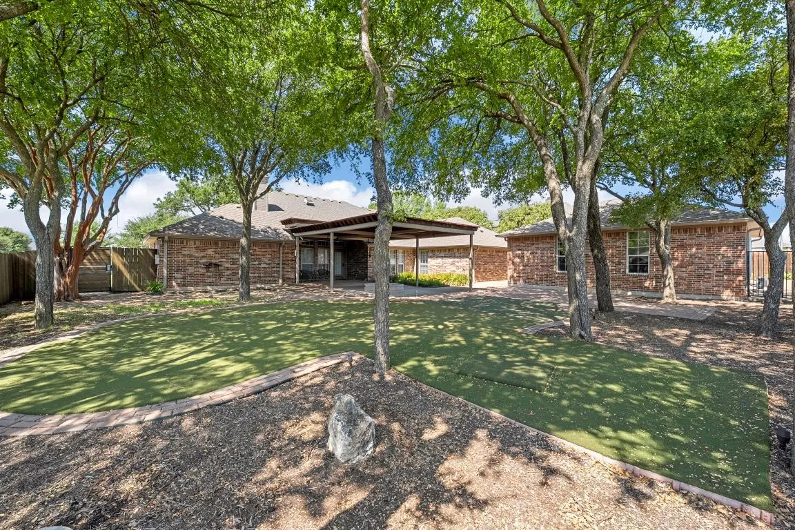 Single Family Residence For Sale in Mc Lennan County , 2324 Paddington Way, Waco, Texas 76655, 4 Bedroom, 3 Bathroom, 4 Garage spaces, 2,654 Sqft, built in 2000, mls#21372176, Real Estate Agent in Waco, Homes For Sale in Mc Lennan county, Homes For Sale in Waco, Realtor in Waco Texas, Real Estate Brokerage Independent Realty Texas, Luminita Cordes Realtor