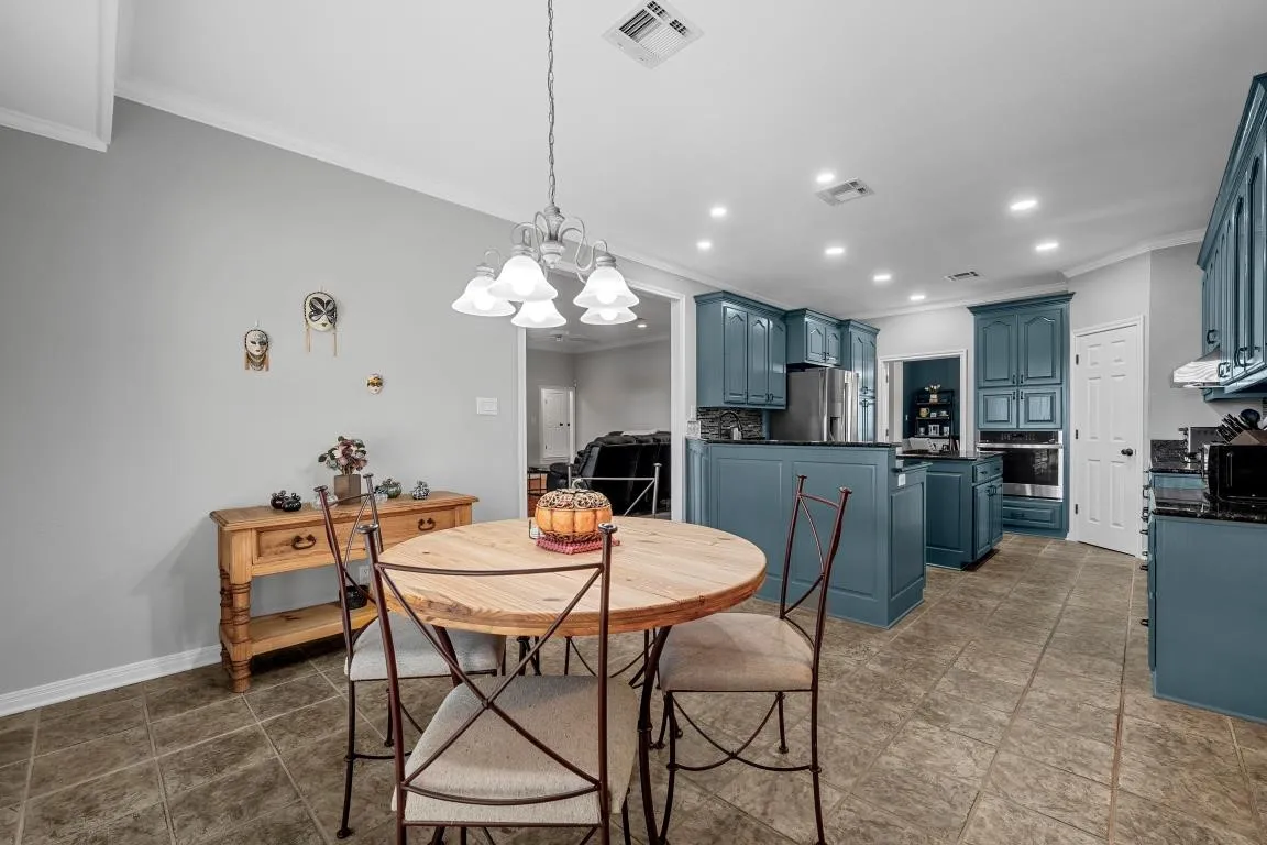 Single Family Residence For Sale in Mc Lennan County , 2324 Paddington Way, Waco, Texas 76655, 4 Bedroom, 3 Bathroom, 4 Garage spaces, 2,654 Sqft, built in 2000, mls#21372176, Real Estate Agent in Waco, Homes For Sale in Mc Lennan county, Homes For Sale in Waco, Realtor in Waco Texas, Real Estate Brokerage Independent Realty Texas, Luminita Cordes Realtor
