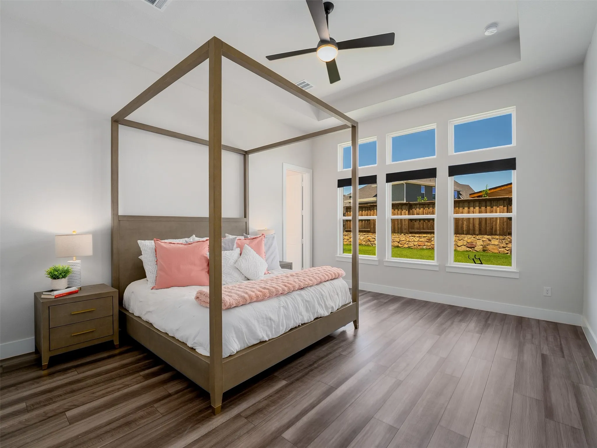 Single Family Residence For Sale in Denton County , 4250 Mill Branch Drive, Prosper, Texas 75078, 5 Bedroom, 6 Bathroom, 3 Garage spaces, 3,895 Sqft, built in 2021, mls#21372758, Real Estate Agent in Prosper, Homes For Sale in Denton county, Homes For Sale in Prosper, Realtor in Prosper Texas, Real Estate Brokerage Independent Realty Texas, Luminita Cordes Realtor