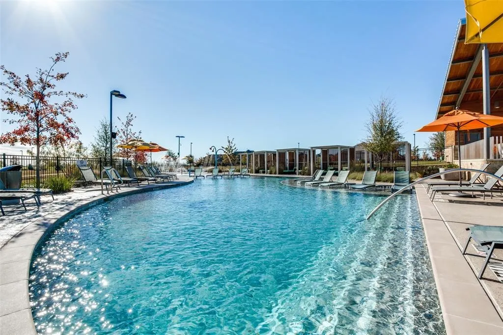 Single Family Residence For Sale in Denton County , 4250 Mill Branch Drive, Prosper, Texas 75078, 5 Bedroom, 6 Bathroom, 3 Garage spaces, 3,895 Sqft, built in 2021, mls#21372758, Real Estate Agent in Prosper, Homes For Sale in Denton county, Homes For Sale in Prosper, Realtor in Prosper Texas, Real Estate Brokerage Independent Realty Texas, Luminita Cordes Realtor