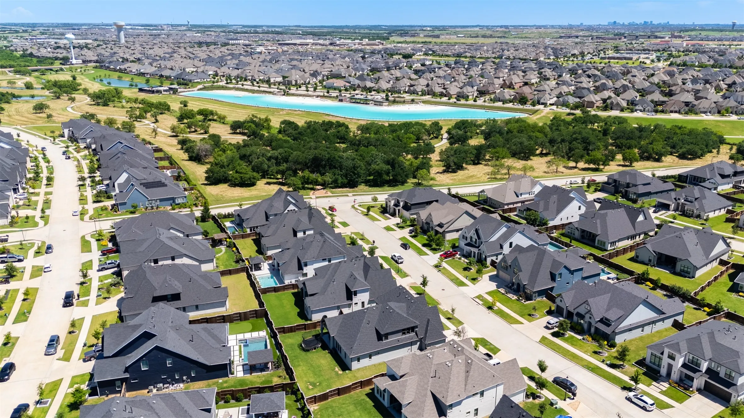Single Family Residence For Sale in Denton County , 4250 Mill Branch Drive, Prosper, Texas 75078, 5 Bedroom, 6 Bathroom, 3 Garage spaces, 3,895 Sqft, built in 2021, mls#21372758, Real Estate Agent in Prosper, Homes For Sale in Denton county, Homes For Sale in Prosper, Realtor in Prosper Texas, Real Estate Brokerage Independent Realty Texas, Luminita Cordes Realtor