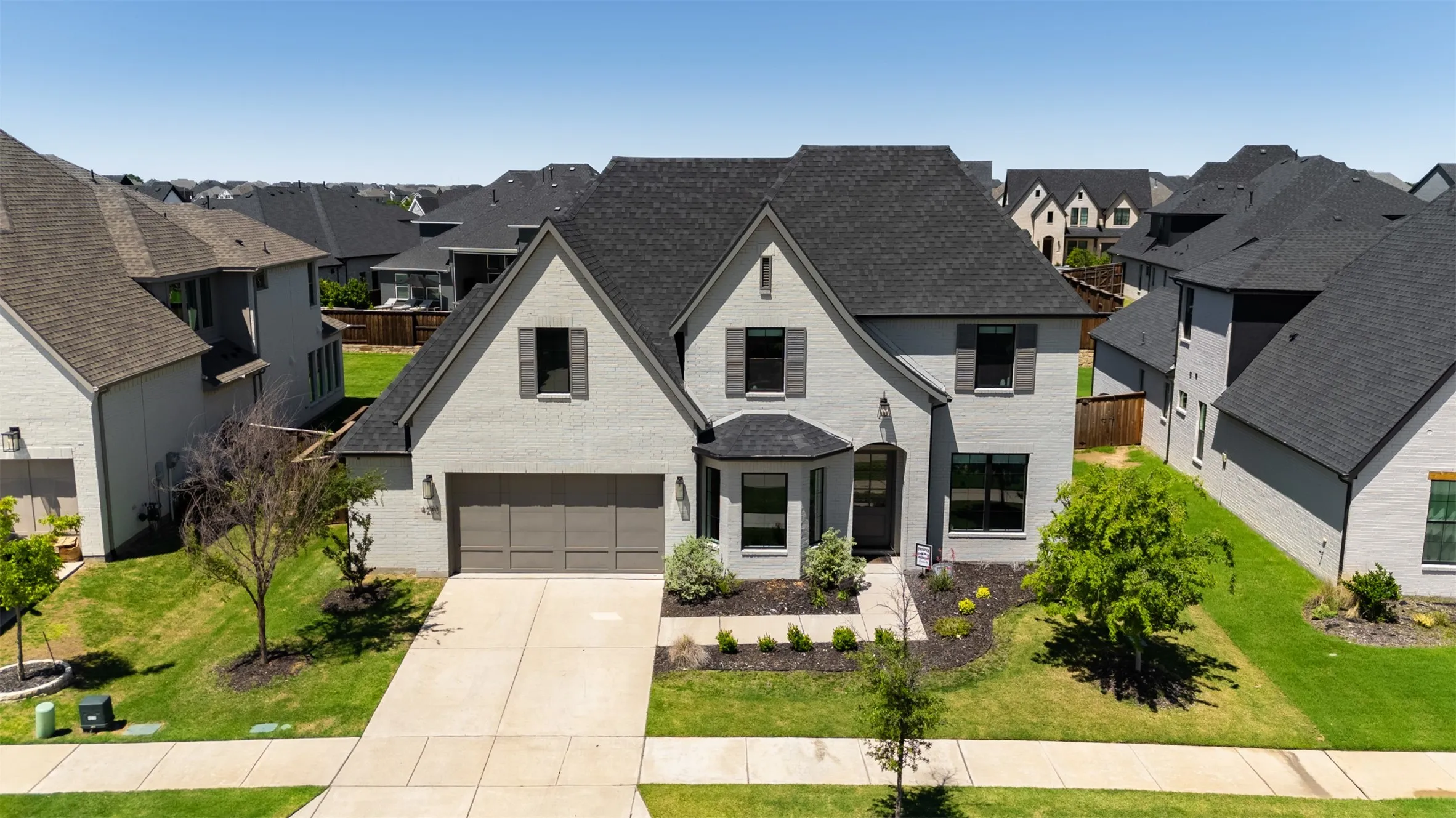 Single Family Residence For Sale in Denton County , 4250 Mill Branch Drive, Prosper, Texas 75078, 5 Bedroom, 6 Bathroom, 3 Garage spaces, 3,895 Sqft, built in 2021, mls#21372758, Real Estate Agent in Prosper, Homes For Sale in Denton county, Homes For Sale in Prosper, Realtor in Prosper Texas, Real Estate Brokerage Independent Realty Texas, Luminita Cordes Realtor