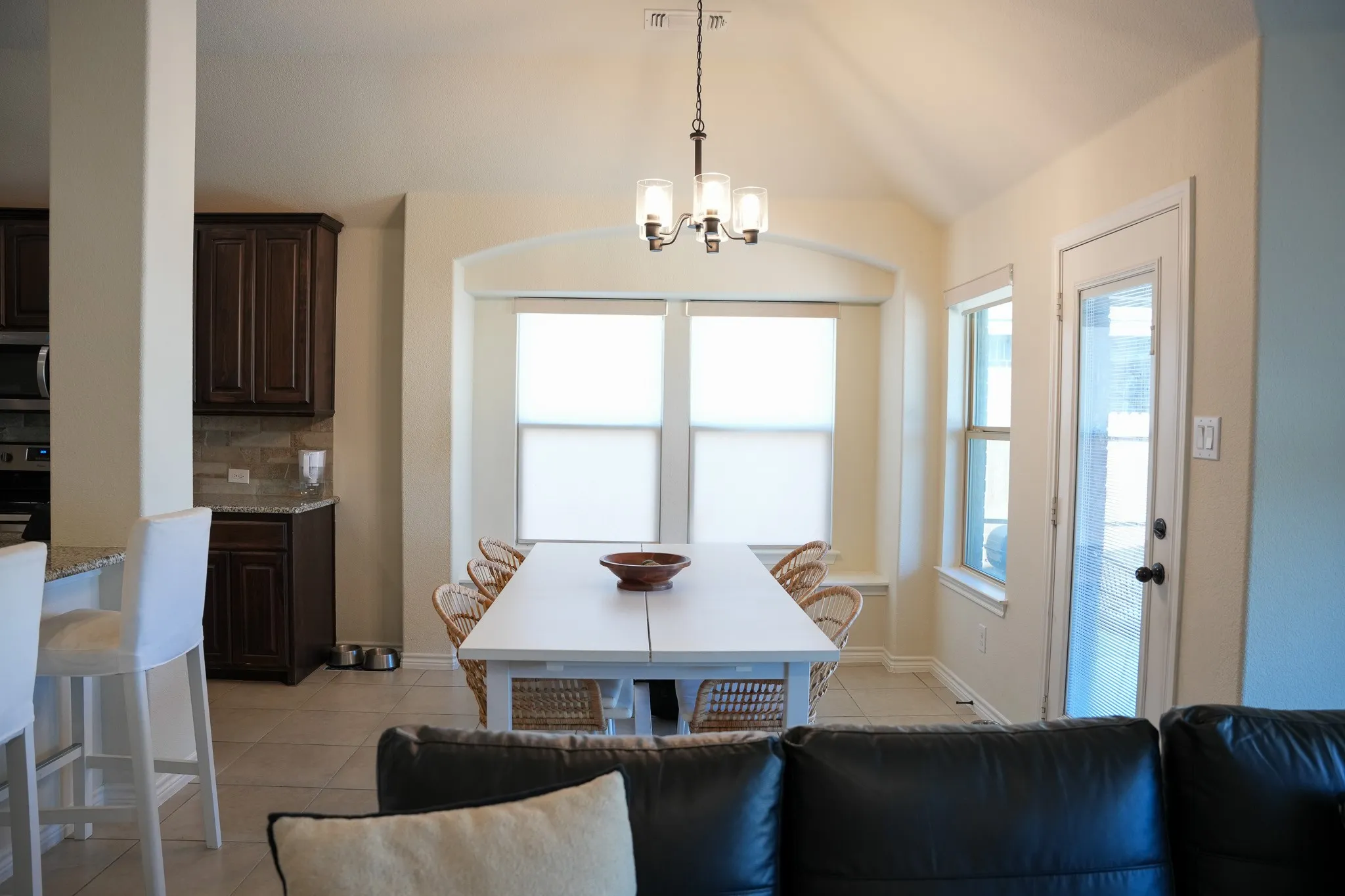 Single Family Residence For Rent in Tarrant County , 4112 Sweet Clover Lane, Fort Worth, Texas 76036, 3 Bedroom, 2 Bathroom, 2 Garage spaces, 1,739 Sqft, built in 2018, mls#21360209, Real Estate Agent in Fort Worth, Homes For Rent in Tarrant county, Homes For Rent in Fort Worth, Realtor in Fort Worth Texas, Real Estate Brokerage Independent Realty Texas, Luminita Cordes Realtor
