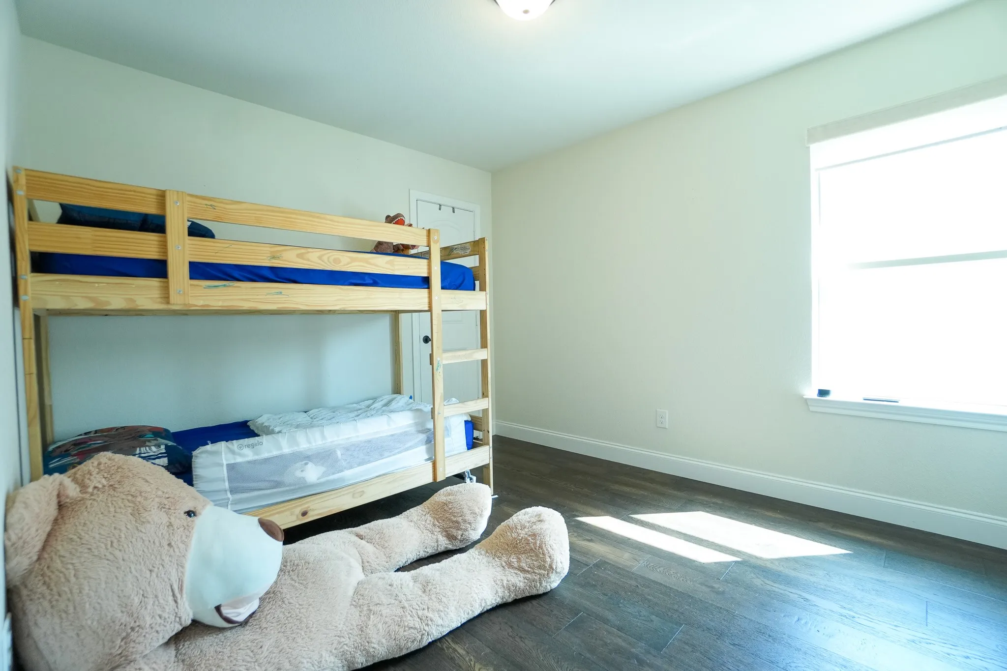 Single Family Residence For Rent in Tarrant County , 4112 Sweet Clover Lane, Fort Worth, Texas 76036, 3 Bedroom, 2 Bathroom, 2 Garage spaces, 1,739 Sqft, built in 2018, mls#21360209, Real Estate Agent in Fort Worth, Homes For Rent in Tarrant county, Homes For Rent in Fort Worth, Realtor in Fort Worth Texas, Real Estate Brokerage Independent Realty Texas, Luminita Cordes Realtor