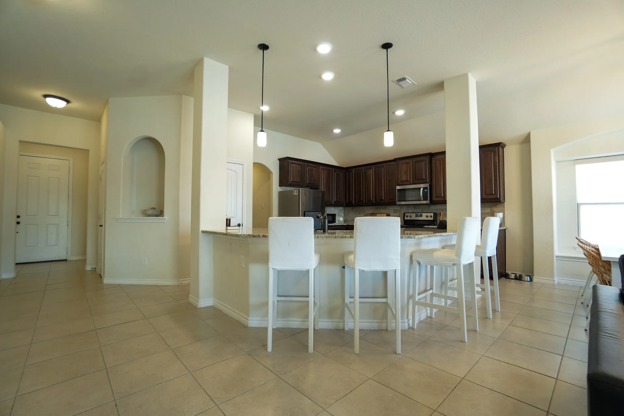 Single Family Residence For Rent in Tarrant County , 4112 Sweet Clover Lane, Fort Worth, Texas 76036, 3 Bedroom, 2 Bathroom, 2 Garage spaces, 1,739 Sqft, built in 2018, mls#21360209, Real Estate Agent in Fort Worth, Homes For Rent in Tarrant county, Homes For Rent in Fort Worth, Realtor in Fort Worth Texas, Real Estate Brokerage Independent Realty Texas, Luminita Cordes Realtor