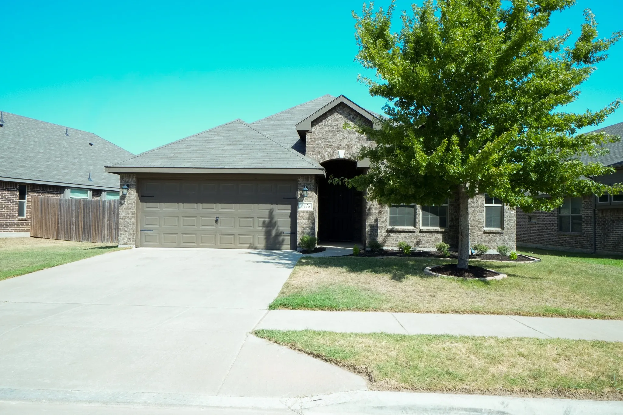 Single Family Residence For Rent in Tarrant County , 4112 Sweet Clover Lane, Fort Worth, Texas 76036, 3 Bedroom, 2 Bathroom, 2 Garage spaces, 1,739 Sqft, built in 2018, mls#21360209, Real Estate Agent in Fort Worth, Homes For Rent in Tarrant county, Homes For Rent in Fort Worth, Realtor in Fort Worth Texas, Real Estate Brokerage Independent Realty Texas, Luminita Cordes Realtor