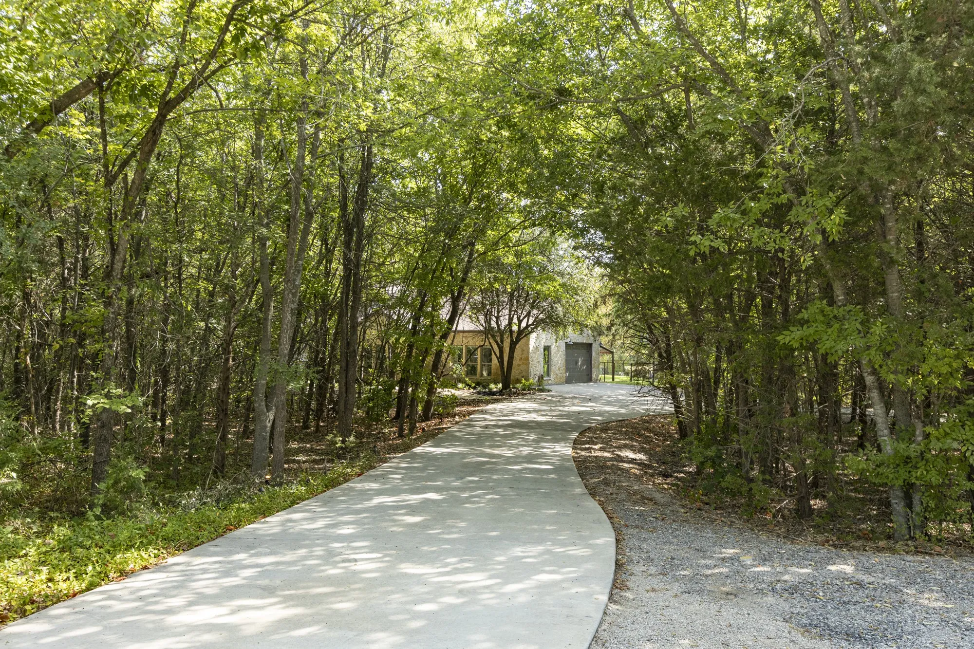 Farm For Sale in Collin County , 6810 Trinity Falls Parkway, Mc Kinney, Texas 75071, 4 Bedroom, 3 Bathroom, 2 Garage spaces, 2,848 Sqft, built in 2004, mls#21372756, Real Estate Agent in Mc Kinney, Homes For Sale in Collin county, Homes For Sale in Mc Kinney, Realtor in Mc Kinney Texas, Real Estate Brokerage Independent Realty Texas, Luminita Cordes Realtor