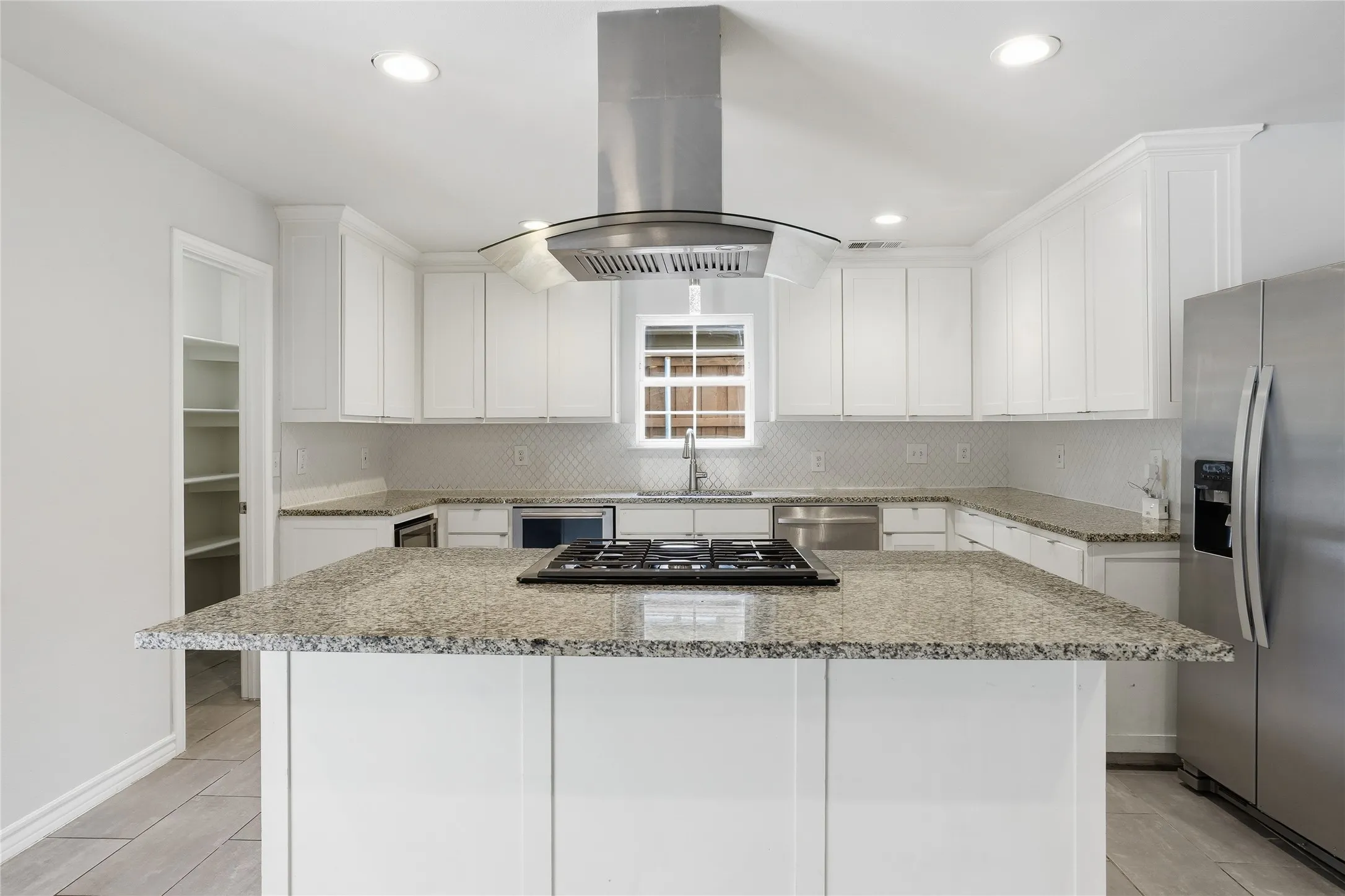 Single Family Residence For Sale in Dallas County , 7248 Walling Lane, Dallas, Texas 75231, 4 Bedroom, 4 Bathroom, 2 Garage spaces, 2,116 Sqft, built in 1955, mls#21372057, Real Estate Agent in Dallas, Homes For Sale in Dallas county, Homes For Sale in Dallas, Realtor in Dallas Texas, Real Estate Brokerage Independent Realty Texas, Luminita Cordes Realtor