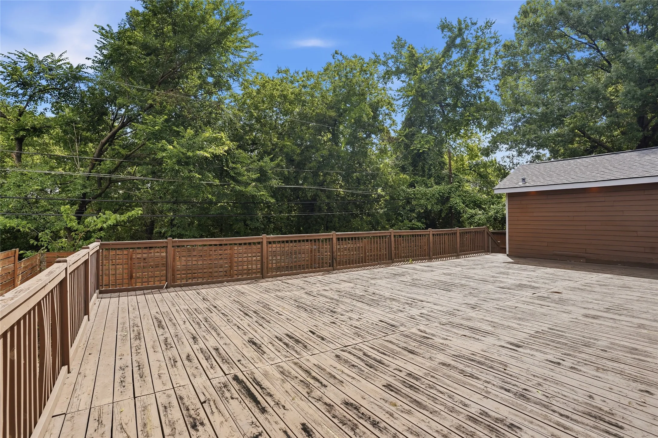 Single Family Residence For Sale in Dallas County , 7248 Walling Lane, Dallas, Texas 75231, 4 Bedroom, 4 Bathroom, 2 Garage spaces, 2,116 Sqft, built in 1955, mls#21372057, Real Estate Agent in Dallas, Homes For Sale in Dallas county, Homes For Sale in Dallas, Realtor in Dallas Texas, Real Estate Brokerage Independent Realty Texas, Luminita Cordes Realtor