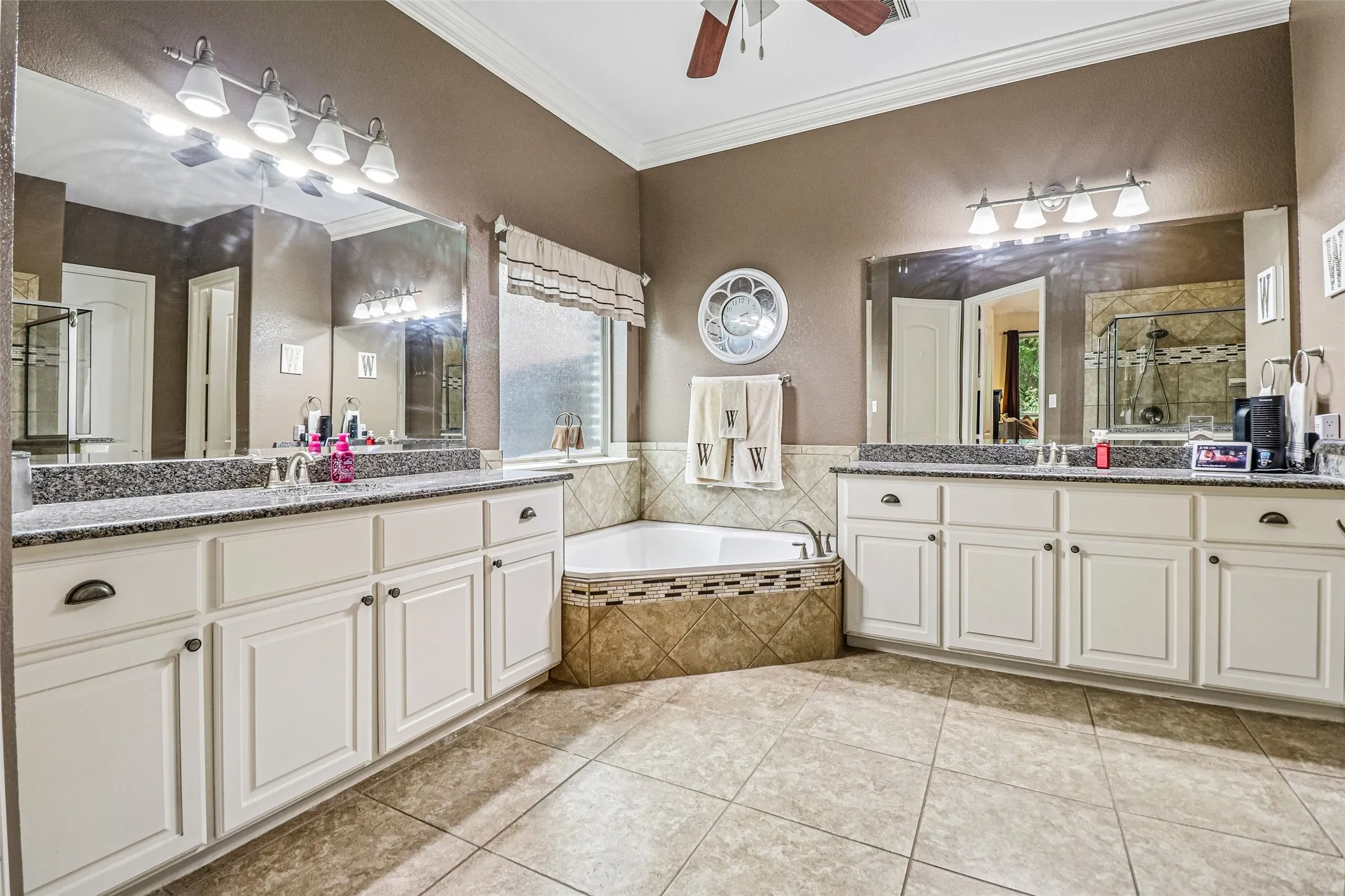Single Family Residence For Sale in Collin County , 13672 Crianza Road, Frisco, Texas 75035, 4 Bedroom, 4 Bathroom, 3 Garage spaces, 3,363 Sqft, built in 2012, mls#21371578, Real Estate Agent in Frisco, Homes For Sale in Collin county, Homes For Sale in Frisco, Realtor in Frisco Texas, Real Estate Brokerage Independent Realty Texas, Luminita Cordes Realtor