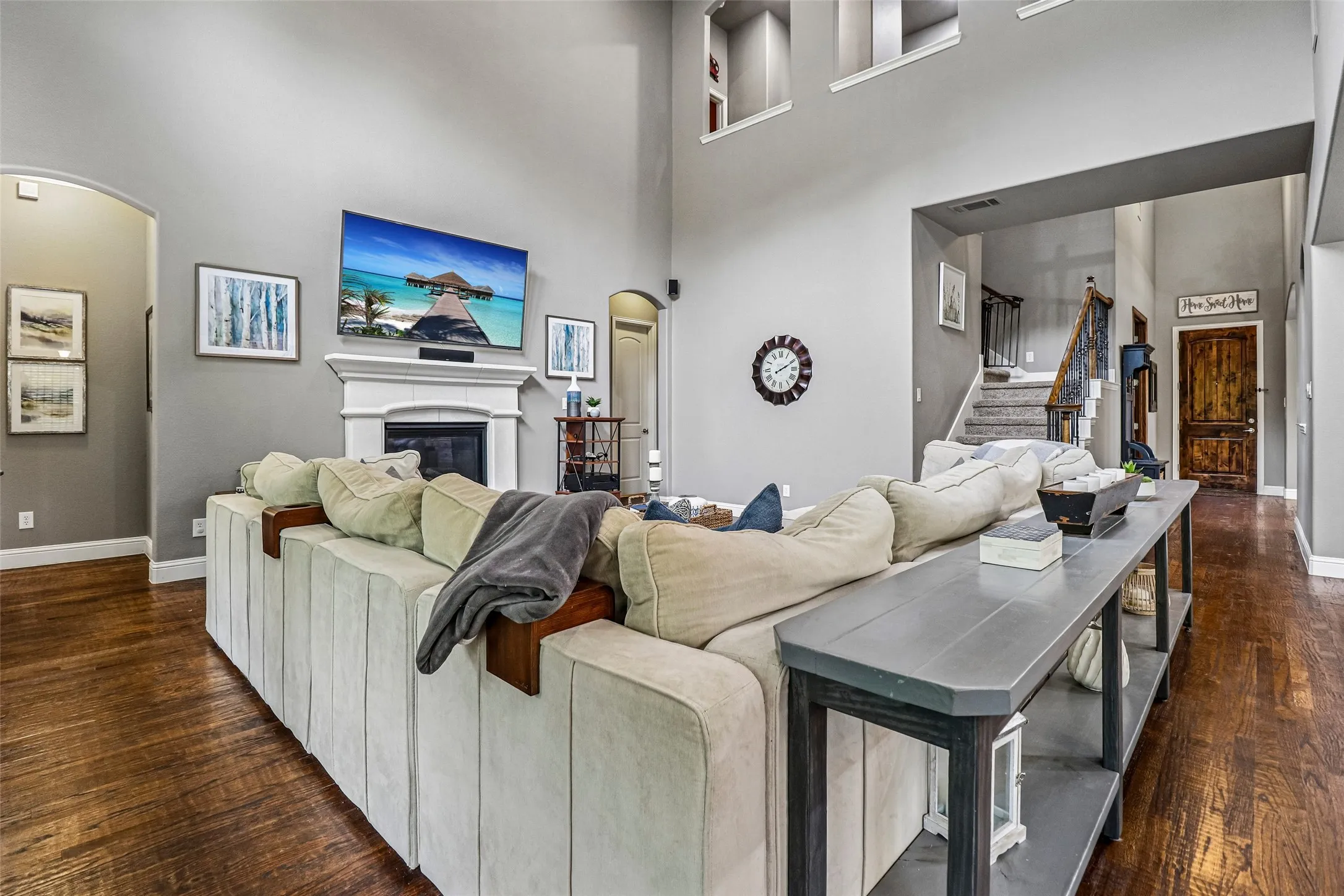 Single Family Residence For Sale in Collin County , 13672 Crianza Road, Frisco, Texas 75035, 4 Bedroom, 4 Bathroom, 3 Garage spaces, 3,363 Sqft, built in 2012, mls#21371578, Real Estate Agent in Frisco, Homes For Sale in Collin county, Homes For Sale in Frisco, Realtor in Frisco Texas, Real Estate Brokerage Independent Realty Texas, Luminita Cordes Realtor