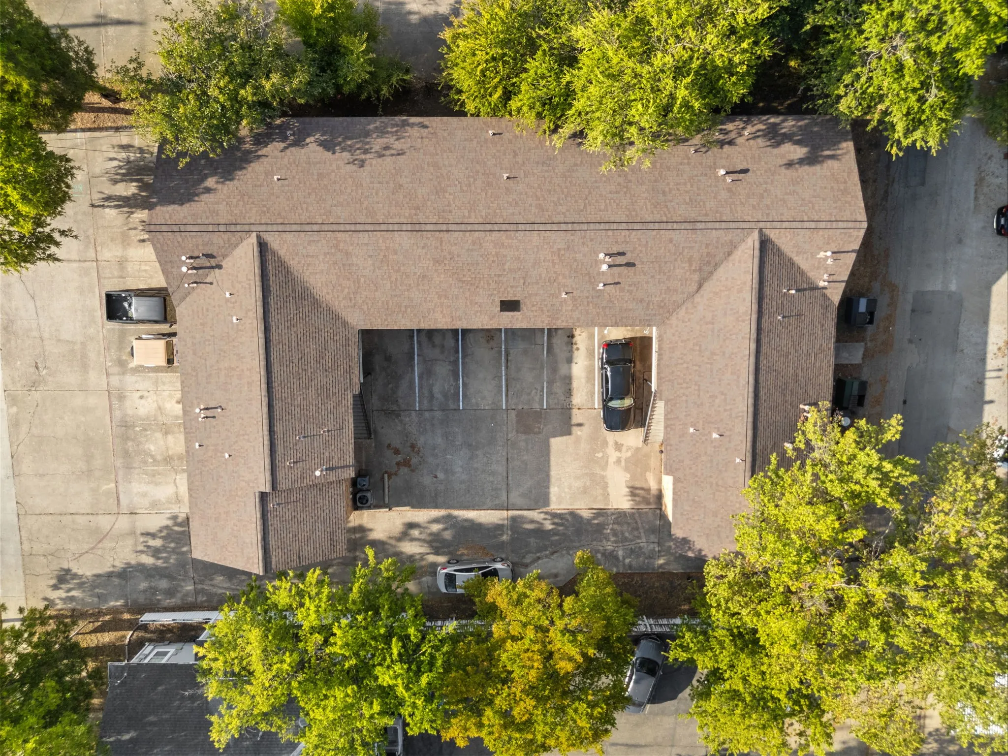Single Family Residence For Rent in Denton County , 1108 N Elm Street 10, Denton, Texas 76201, 2 Bedroom, 2 Bathroom, Garage spaces, 900 Sqft, built in 1968, mls#21364457, Real Estate Agent in Denton, Homes For Rent in Denton county, Homes For Rent in Denton, Realtor in Denton Texas, Real Estate Brokerage Independent Realty Texas, Luminita Cordes Realtor