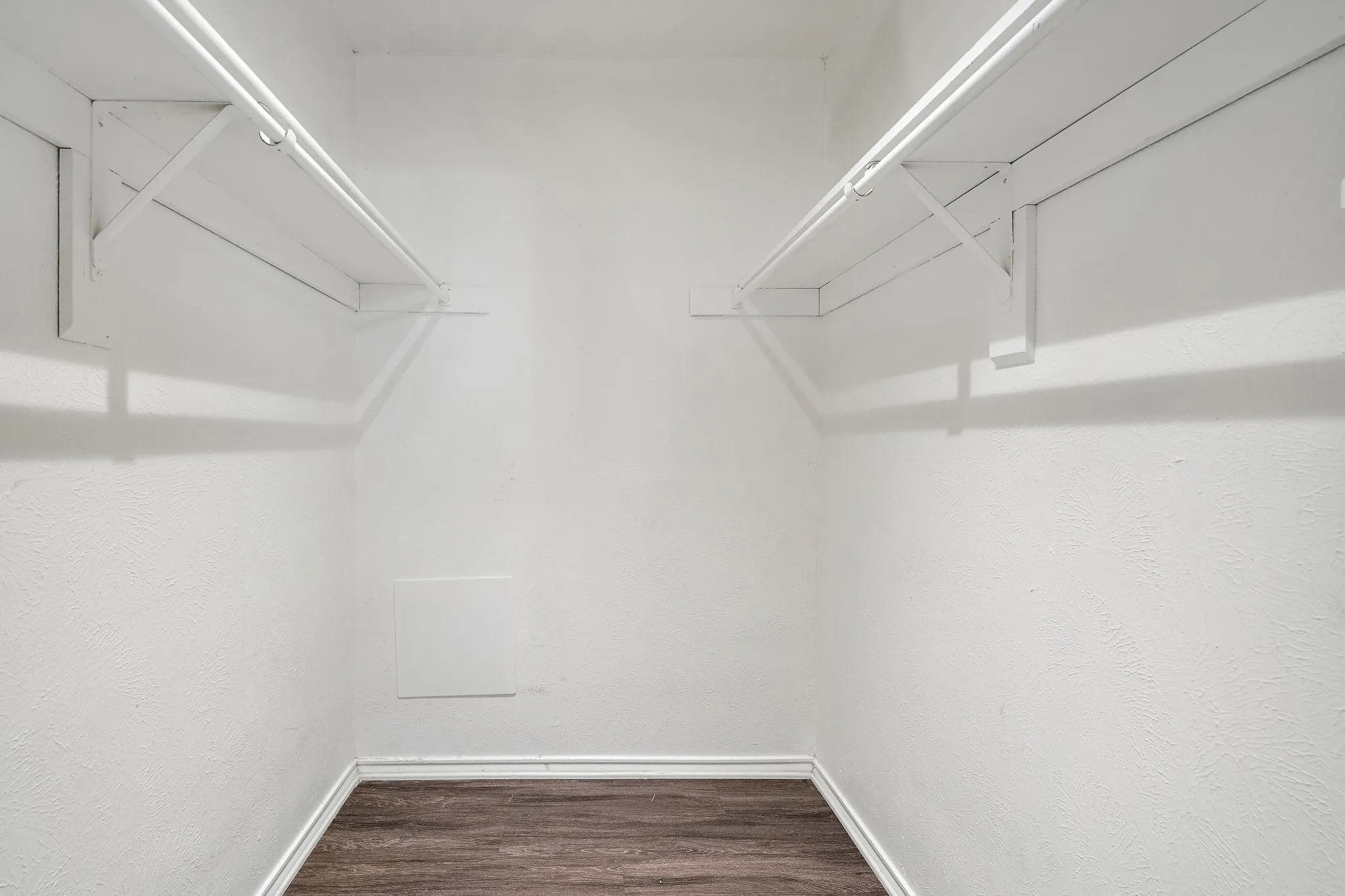 Single Family Residence For Rent in Denton County , 1108 N Elm Street 10, Denton, Texas 76201, 2 Bedroom, 2 Bathroom, Garage spaces, 900 Sqft, built in 1968, mls#21364457, Real Estate Agent in Denton, Homes For Rent in Denton county, Homes For Rent in Denton, Realtor in Denton Texas, Real Estate Brokerage Independent Realty Texas, Luminita Cordes Realtor