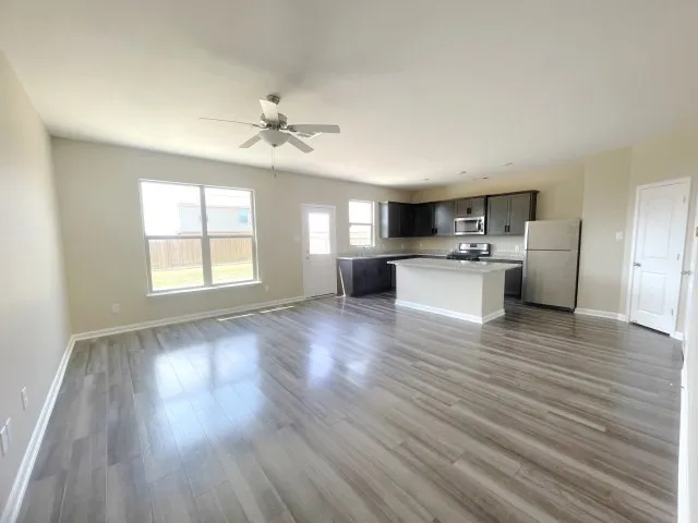 Single Family Residence For Sale in Ellis County , 804 Clark Drive, Ferris, Texas 75125, 3 Bedroom, 3 Bathroom, 2 Garage spaces, 1,703 Sqft, built in 2022, mls#21372767, Real Estate Agent in Ferris, Homes For Sale in Ellis county, Homes For Sale in Ferris, Realtor in Ferris Texas, Real Estate Brokerage Independent Realty Texas, Luminita Cordes Realtor