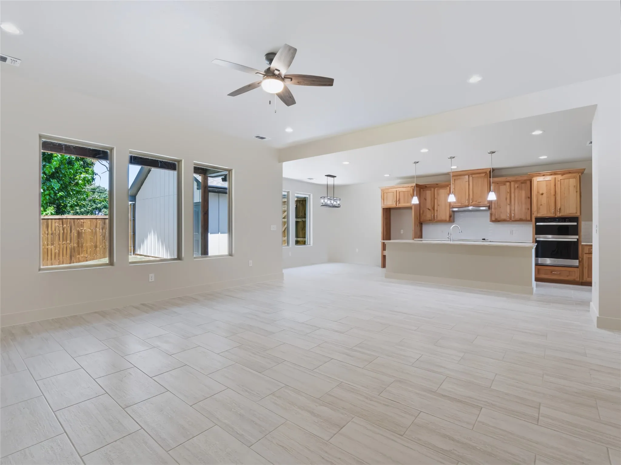 Single Family Residence For Rent in Grayson County , 52 Graves Circle, Pottsboro, Texas 75076, 4 Bedroom, 3 Bathroom, 2 Garage spaces, 2,078 Sqft, built in 2026, mls#21372532, Real Estate Agent in Pottsboro, Homes For Rent in Grayson county, Homes For Rent in Pottsboro, Realtor in Pottsboro Texas, Real Estate Brokerage Independent Realty Texas, Luminita Cordes Realtor