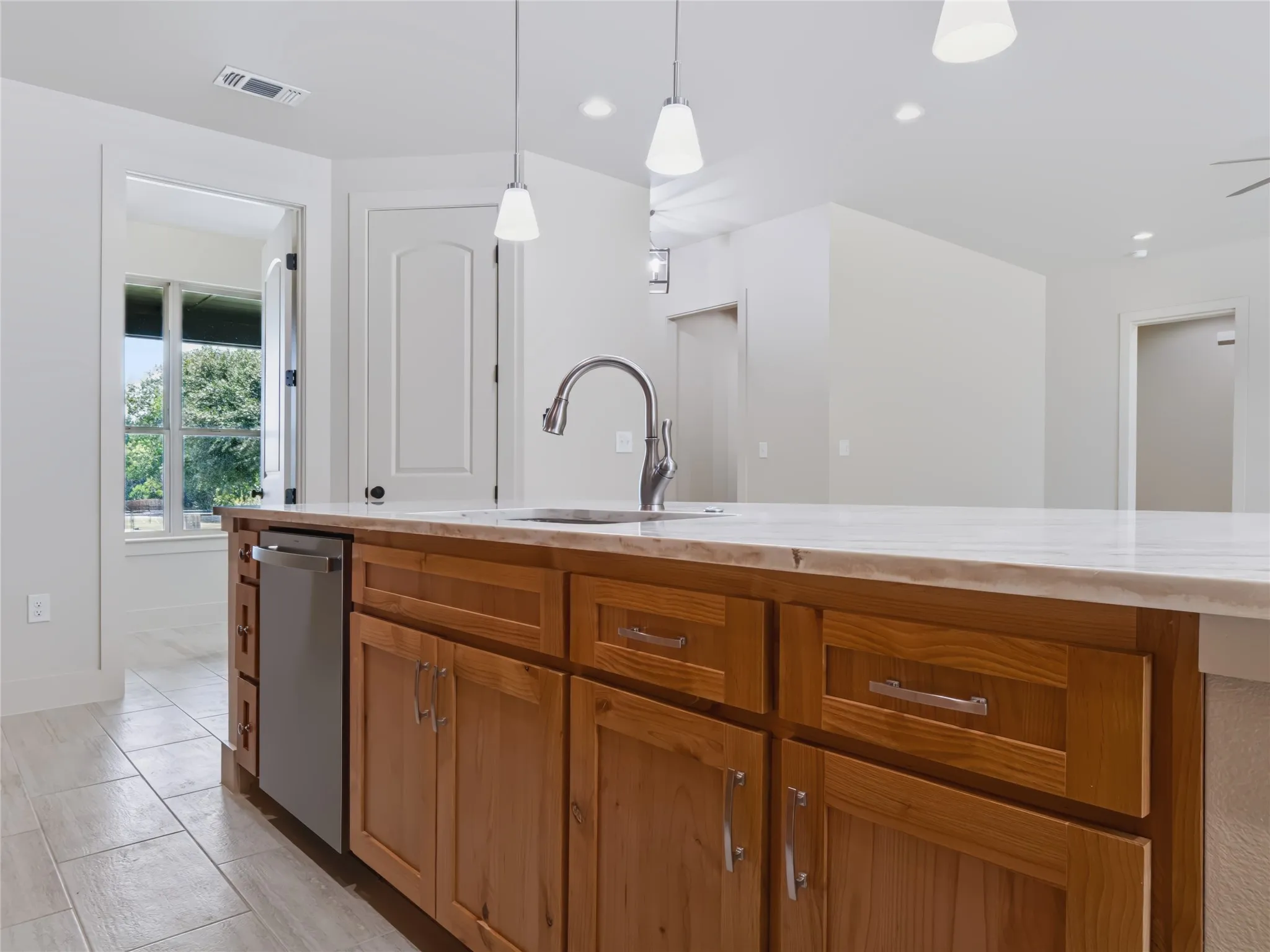 Single Family Residence For Rent in Grayson County , 52 Graves Circle, Pottsboro, Texas 75076, 4 Bedroom, 3 Bathroom, 2 Garage spaces, 2,078 Sqft, built in 2026, mls#21372532, Real Estate Agent in Pottsboro, Homes For Rent in Grayson county, Homes For Rent in Pottsboro, Realtor in Pottsboro Texas, Real Estate Brokerage Independent Realty Texas, Luminita Cordes Realtor