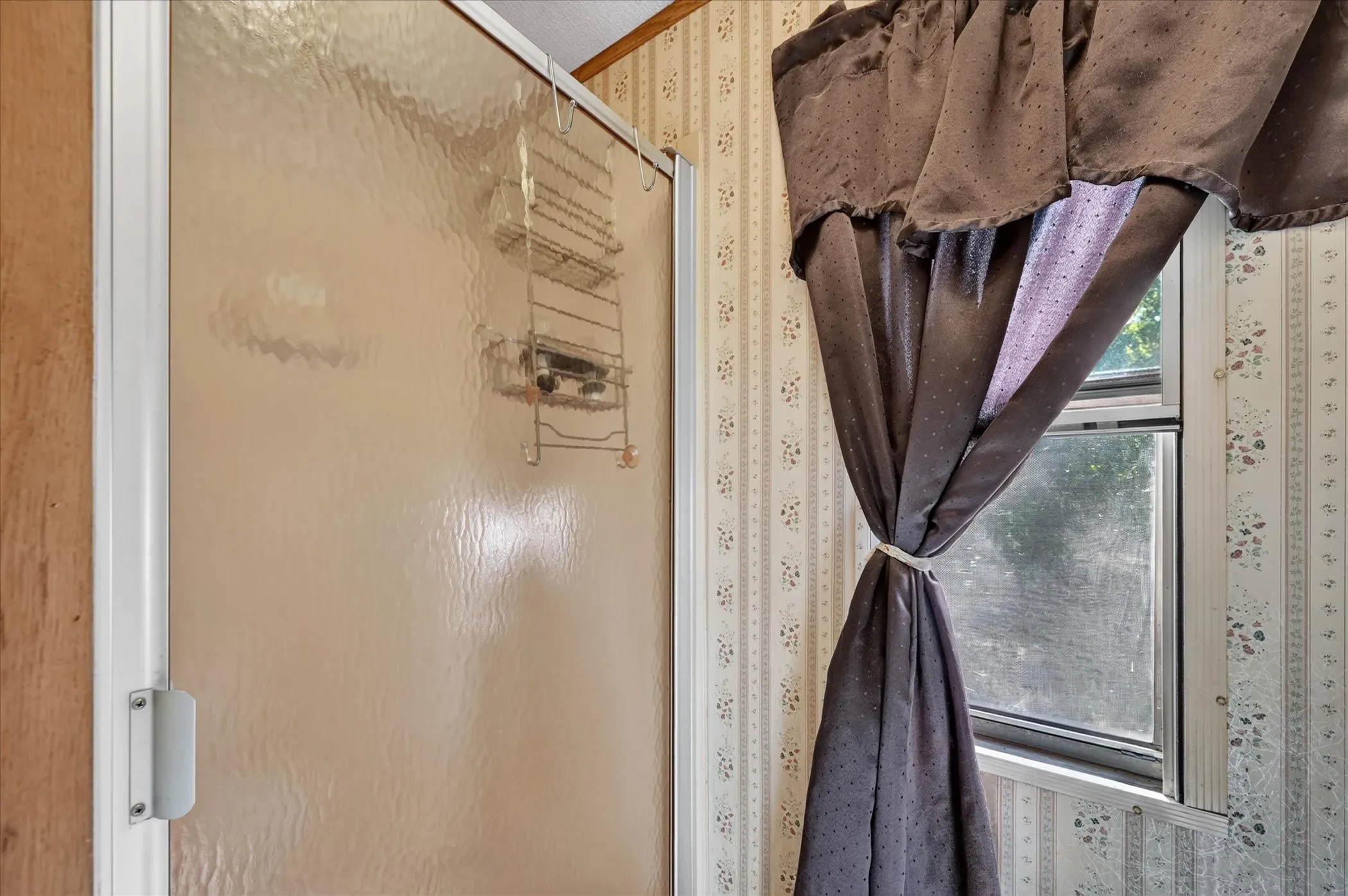 Mobile Home For Sale in Collin County , 7558 Sterling Drive, Anna, Texas 75409, 3 Bedroom, 2 Bathroom, Garage spaces, 1,190 Sqft, built in 1996, mls#21369847, Real Estate Agent in Anna, Homes For Sale in Collin county, Homes For Sale in Anna, Realtor in Anna Texas, Real Estate Brokerage Independent Realty Texas, Luminita Cordes Realtor