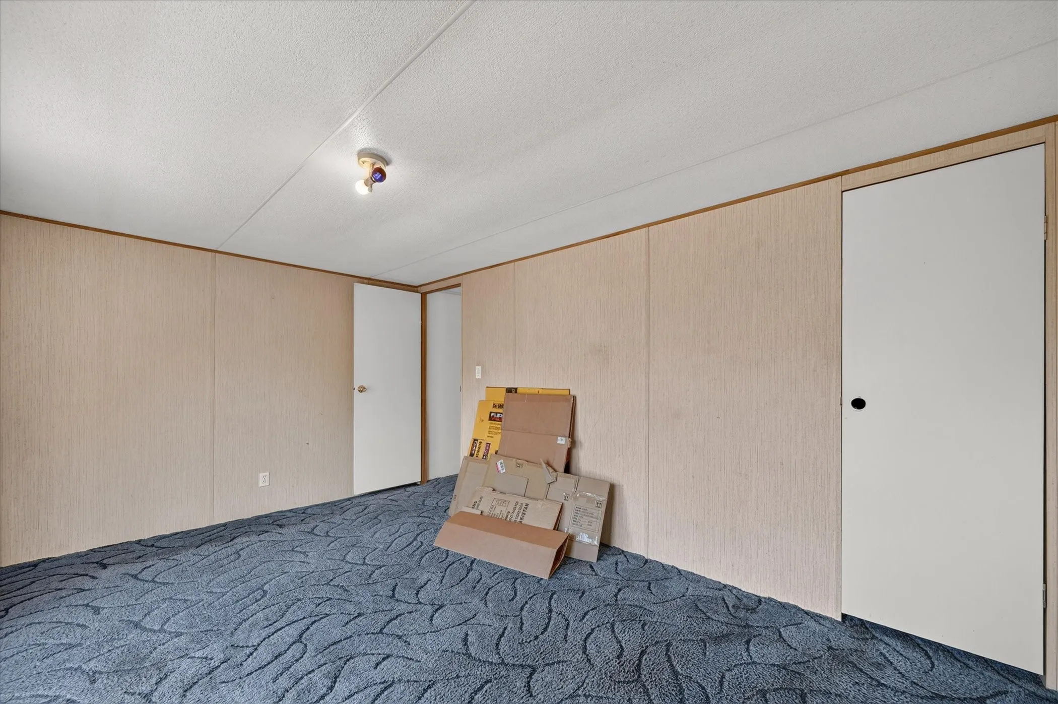 Mobile Home For Sale in Collin County , 7558 Sterling Drive, Anna, Texas 75409, 3 Bedroom, 2 Bathroom, Garage spaces, 1,190 Sqft, built in 1996, mls#21369847, Real Estate Agent in Anna, Homes For Sale in Collin county, Homes For Sale in Anna, Realtor in Anna Texas, Real Estate Brokerage Independent Realty Texas, Luminita Cordes Realtor