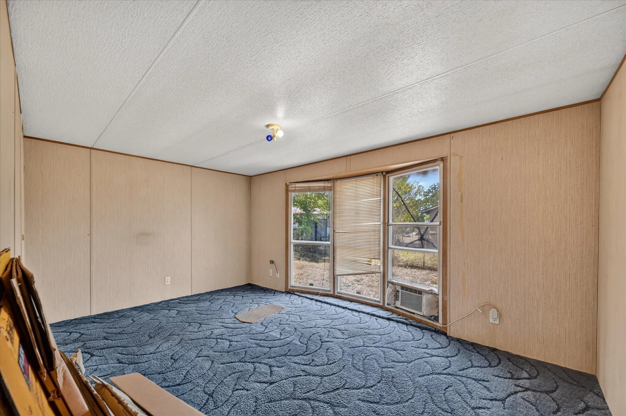 Mobile Home For Sale in Collin County , 7558 Sterling Drive, Anna, Texas 75409, 3 Bedroom, 2 Bathroom, Garage spaces, 1,190 Sqft, built in 1996, mls#21369847, Real Estate Agent in Anna, Homes For Sale in Collin county, Homes For Sale in Anna, Realtor in Anna Texas, Real Estate Brokerage Independent Realty Texas, Luminita Cordes Realtor
