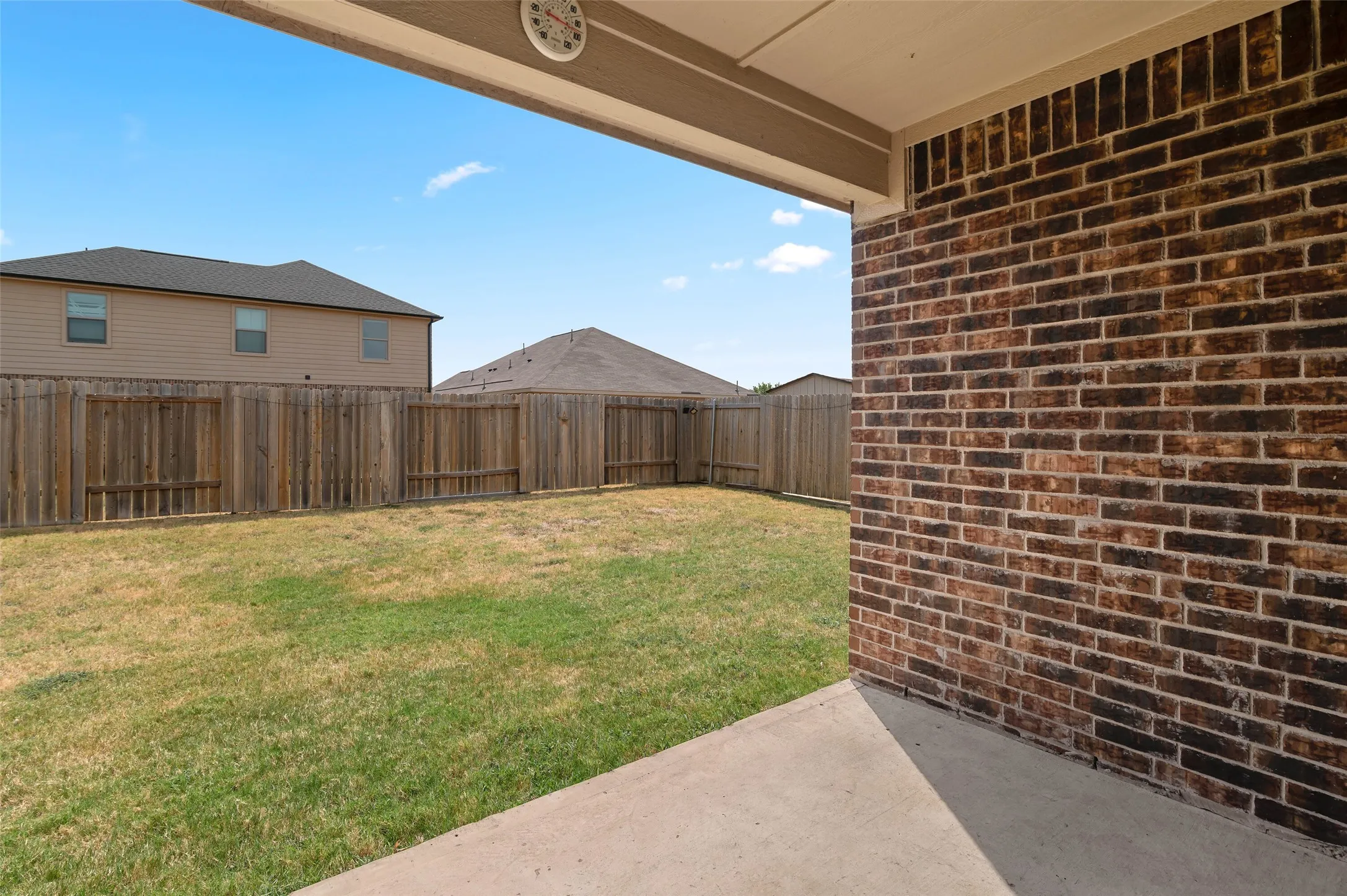 Single Family Residence For Sale in Denton County , 175 Aster Drive, Sanger, Texas 76266, 4 Bedroom, 2 Bathroom, 2 Garage spaces, 2,009 Sqft, built in 2020, mls#21372787, Real Estate Agent in Sanger, Homes For Sale in Denton county, Homes For Sale in Sanger, Realtor in Sanger Texas, Real Estate Brokerage Independent Realty Texas, Luminita Cordes Realtor