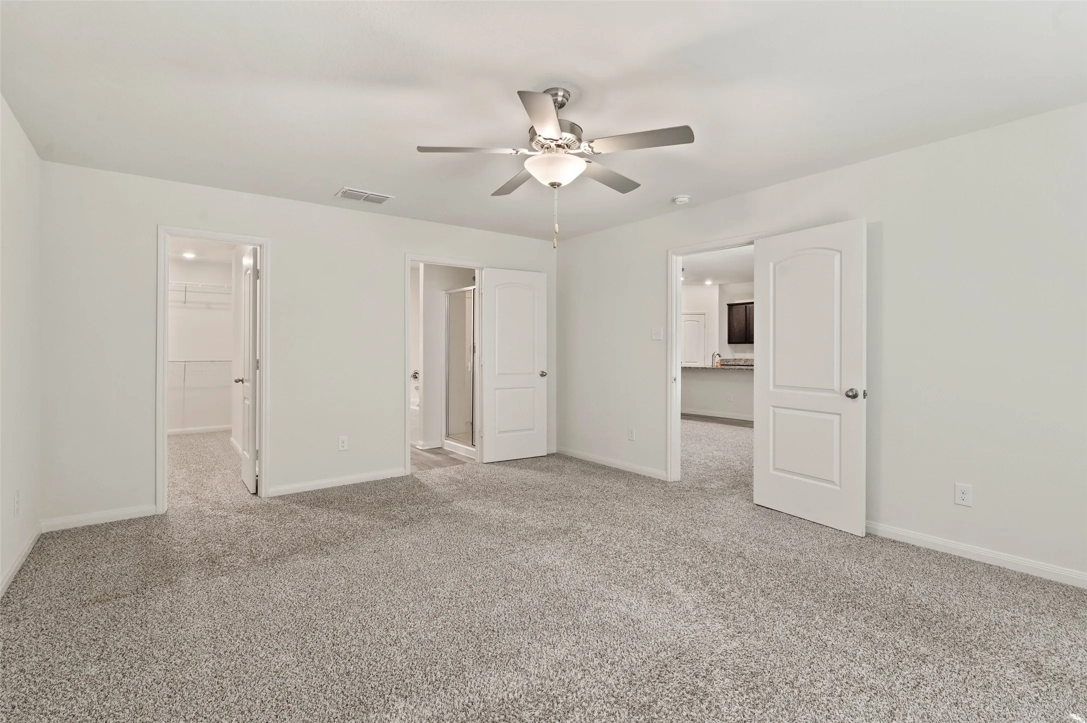 Single Family Residence For Sale in Denton County , 175 Aster Drive, Sanger, Texas 76266, 4 Bedroom, 2 Bathroom, 2 Garage spaces, 2,009 Sqft, built in 2020, mls#21372787, Real Estate Agent in Sanger, Homes For Sale in Denton county, Homes For Sale in Sanger, Realtor in Sanger Texas, Real Estate Brokerage Independent Realty Texas, Luminita Cordes Realtor