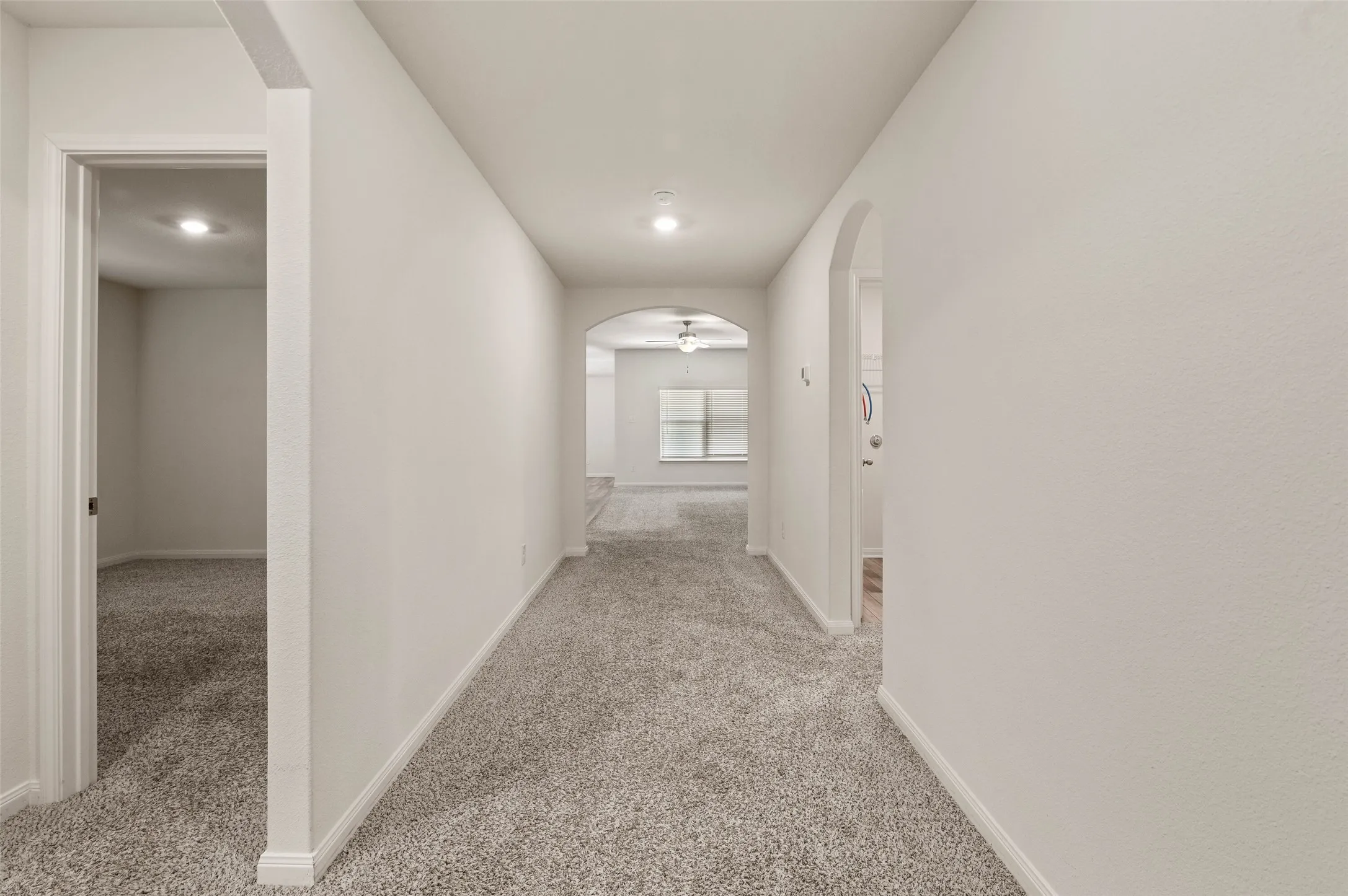 Single Family Residence For Sale in Denton County , 175 Aster Drive, Sanger, Texas 76266, 4 Bedroom, 2 Bathroom, 2 Garage spaces, 2,009 Sqft, built in 2020, mls#21372787, Real Estate Agent in Sanger, Homes For Sale in Denton county, Homes For Sale in Sanger, Realtor in Sanger Texas, Real Estate Brokerage Independent Realty Texas, Luminita Cordes Realtor