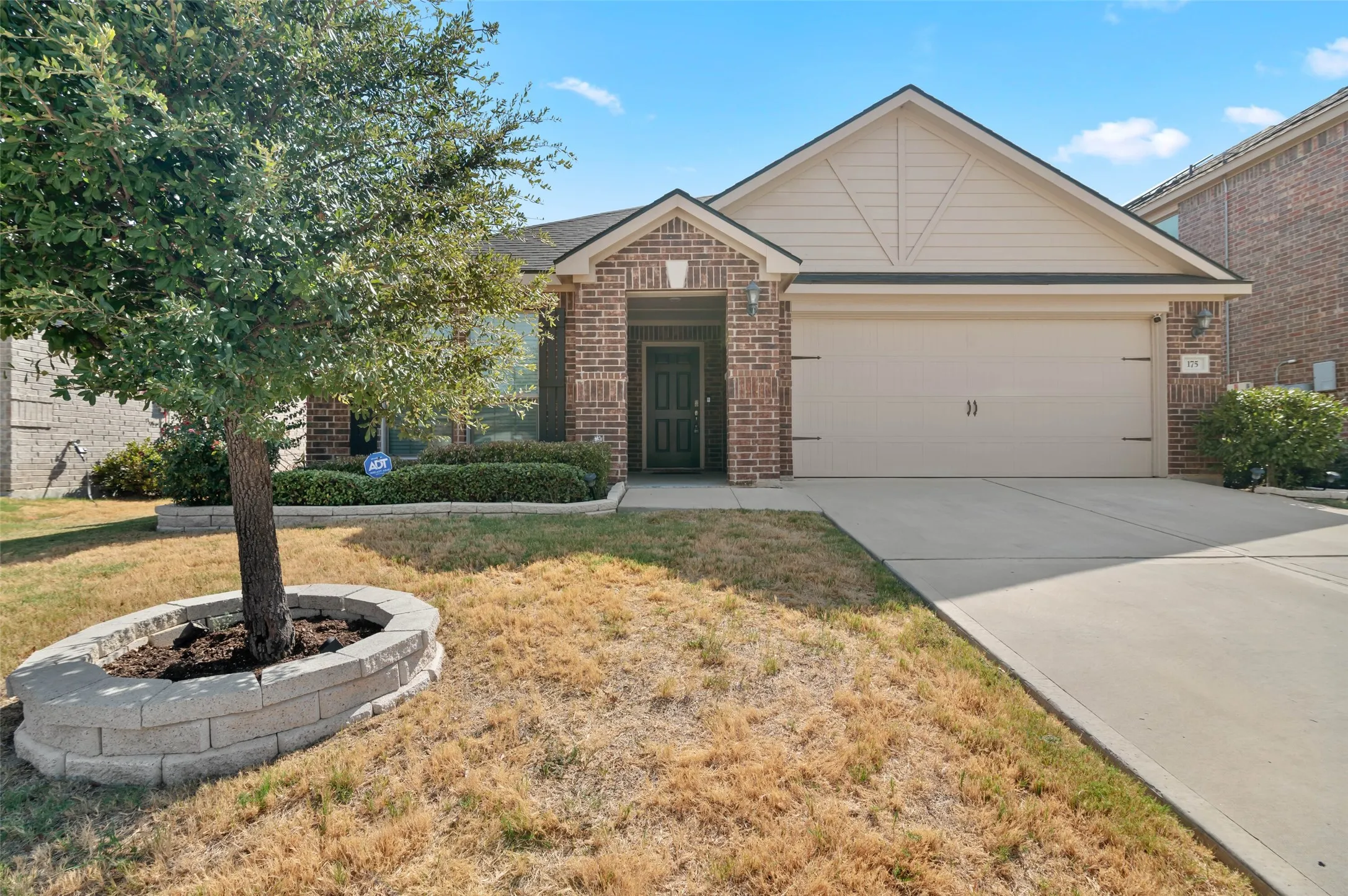 Single Family Residence For Sale in Denton County , 175 Aster Drive, Sanger, Texas 76266, 4 Bedroom, 2 Bathroom, 2 Garage spaces, 2,009 Sqft, built in 2020, mls#21372787, Real Estate Agent in Sanger, Homes For Sale in Denton county, Homes For Sale in Sanger, Realtor in Sanger Texas, Real Estate Brokerage Independent Realty Texas, Luminita Cordes Realtor