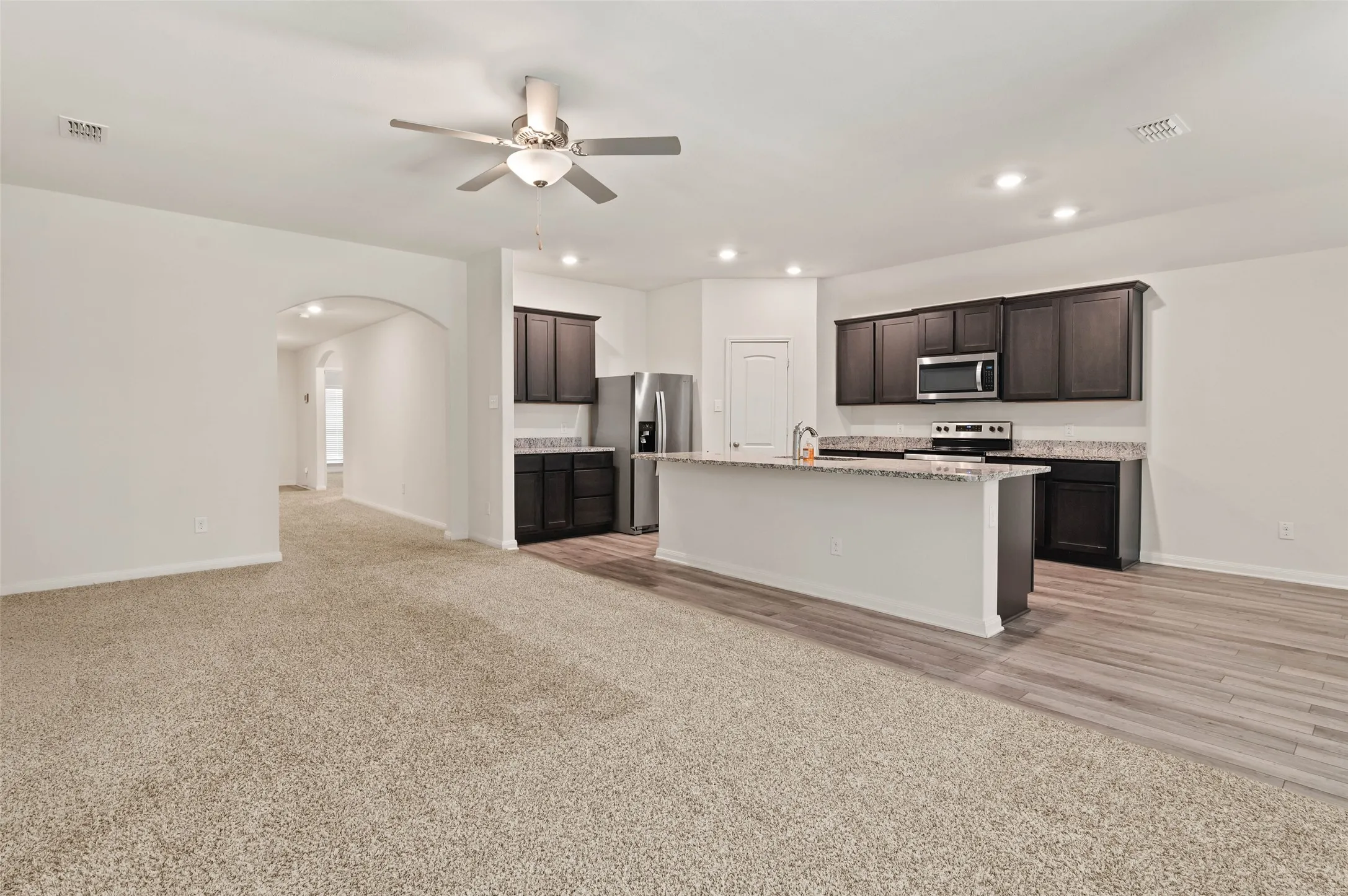 Single Family Residence For Sale in Denton County , 175 Aster Drive, Sanger, Texas 76266, 4 Bedroom, 2 Bathroom, 2 Garage spaces, 2,009 Sqft, built in 2020, mls#21372787, Real Estate Agent in Sanger, Homes For Sale in Denton county, Homes For Sale in Sanger, Realtor in Sanger Texas, Real Estate Brokerage Independent Realty Texas, Luminita Cordes Realtor