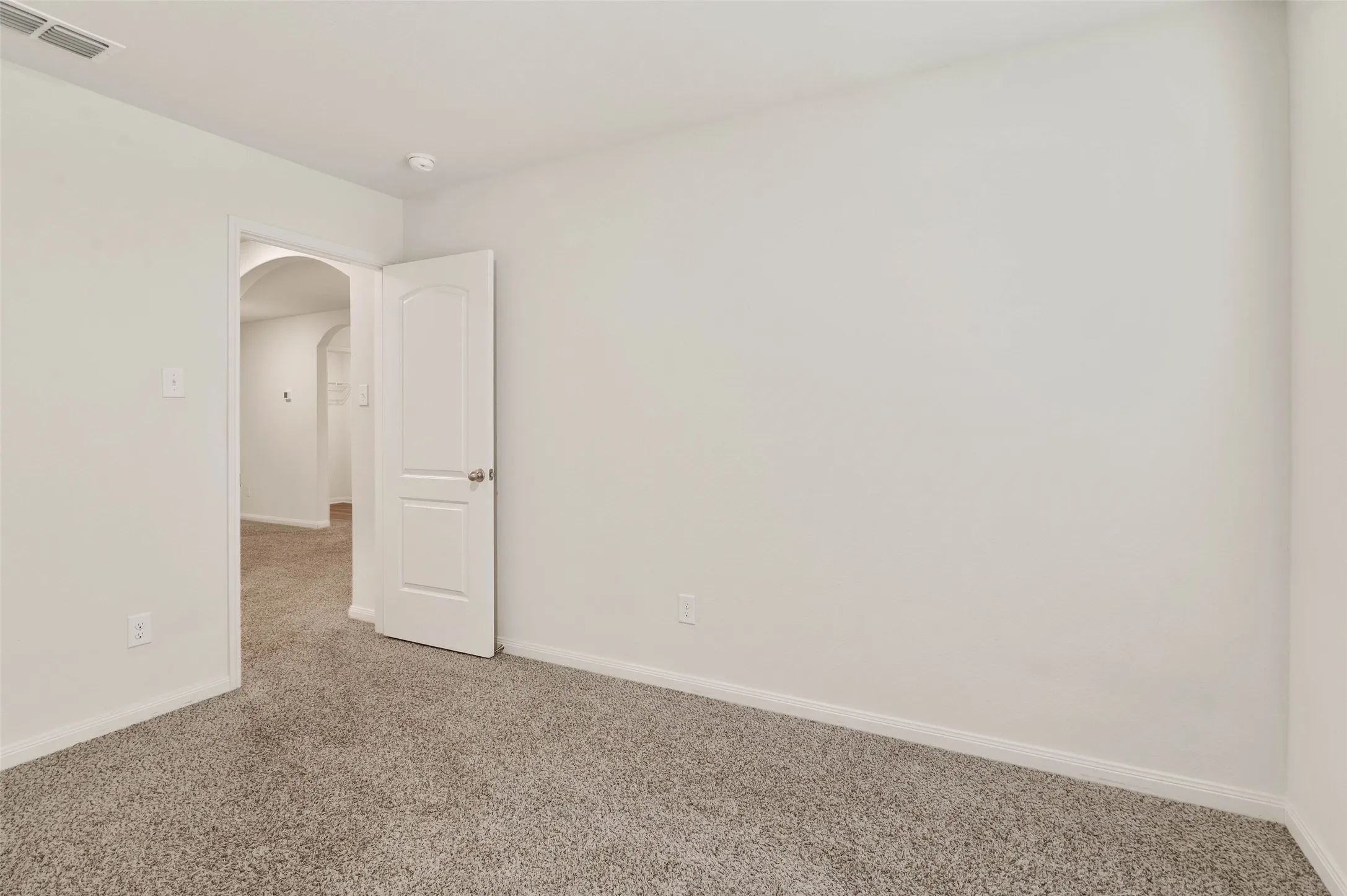 Single Family Residence For Sale in Denton County , 175 Aster Drive, Sanger, Texas 76266, 4 Bedroom, 2 Bathroom, 2 Garage spaces, 2,009 Sqft, built in 2020, mls#21372787, Real Estate Agent in Sanger, Homes For Sale in Denton county, Homes For Sale in Sanger, Realtor in Sanger Texas, Real Estate Brokerage Independent Realty Texas, Luminita Cordes Realtor