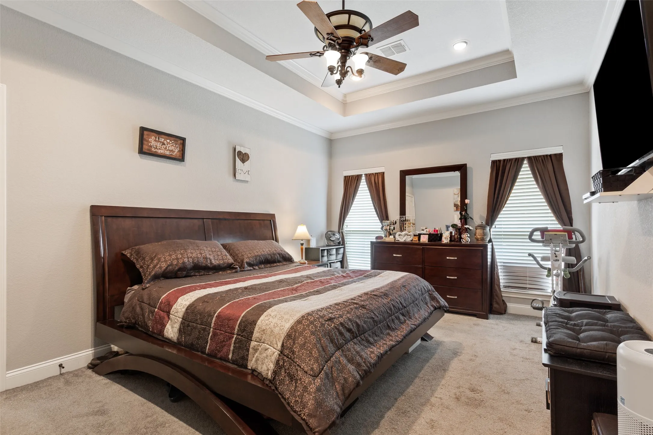 Single Family Residence For Sale in Mc Lennan County , 104 Claudette, Hewitt, Texas 76643, 4 Bedroom, 3 Bathroom, 2 Garage spaces, 2,182 Sqft, built in 2013, mls#21372616, Real Estate Agent in Hewitt, Homes For Sale in Mc Lennan county, Homes For Sale in Hewitt, Realtor in Hewitt Texas, Real Estate Brokerage Independent Realty Texas, Luminita Cordes Realtor