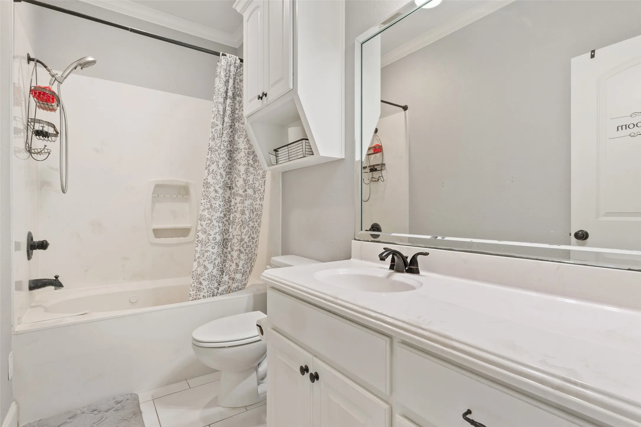 Single Family Residence For Sale in Mc Lennan County , 104 Claudette, Hewitt, Texas 76643, 4 Bedroom, 3 Bathroom, 2 Garage spaces, 2,182 Sqft, built in 2013, mls#21372616, Real Estate Agent in Hewitt, Homes For Sale in Mc Lennan county, Homes For Sale in Hewitt, Realtor in Hewitt Texas, Real Estate Brokerage Independent Realty Texas, Luminita Cordes Realtor