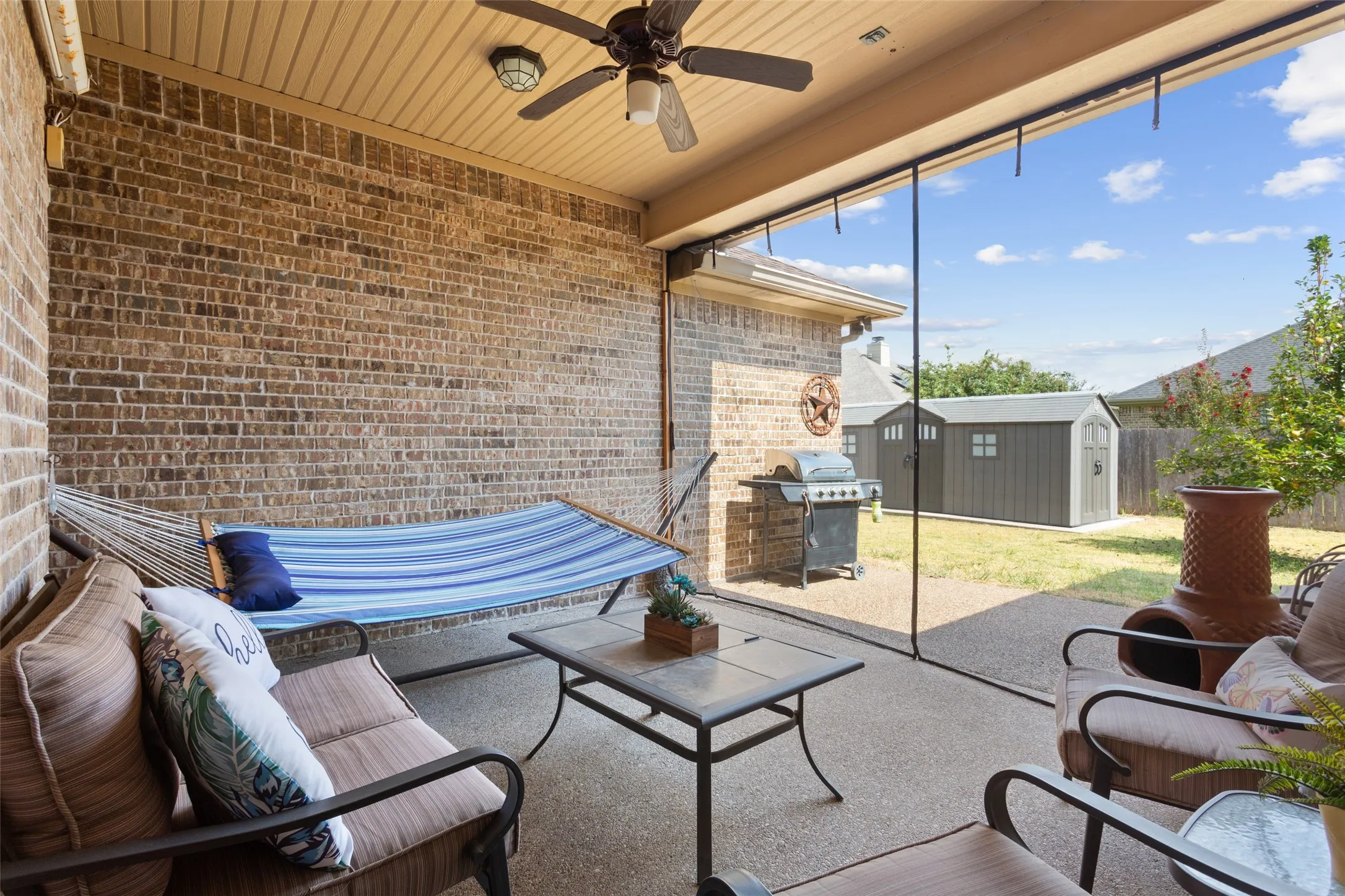 Single Family Residence For Sale in Mc Lennan County , 104 Claudette, Hewitt, Texas 76643, 4 Bedroom, 3 Bathroom, 2 Garage spaces, 2,182 Sqft, built in 2013, mls#21372616, Real Estate Agent in Hewitt, Homes For Sale in Mc Lennan county, Homes For Sale in Hewitt, Realtor in Hewitt Texas, Real Estate Brokerage Independent Realty Texas, Luminita Cordes Realtor