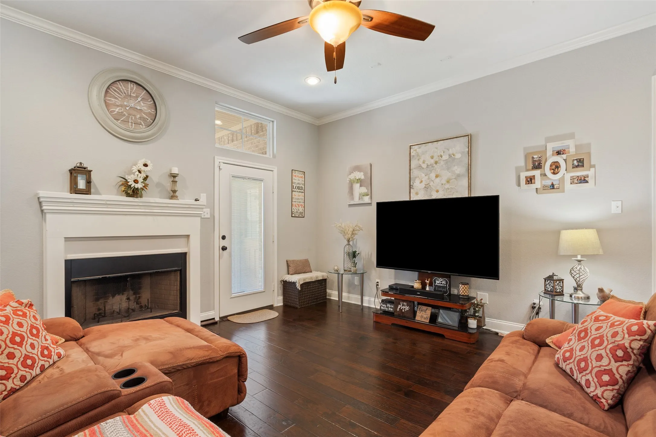 Single Family Residence For Sale in Mc Lennan County , 104 Claudette, Hewitt, Texas 76643, 4 Bedroom, 3 Bathroom, 2 Garage spaces, 2,182 Sqft, built in 2013, mls#21372616, Real Estate Agent in Hewitt, Homes For Sale in Mc Lennan county, Homes For Sale in Hewitt, Realtor in Hewitt Texas, Real Estate Brokerage Independent Realty Texas, Luminita Cordes Realtor