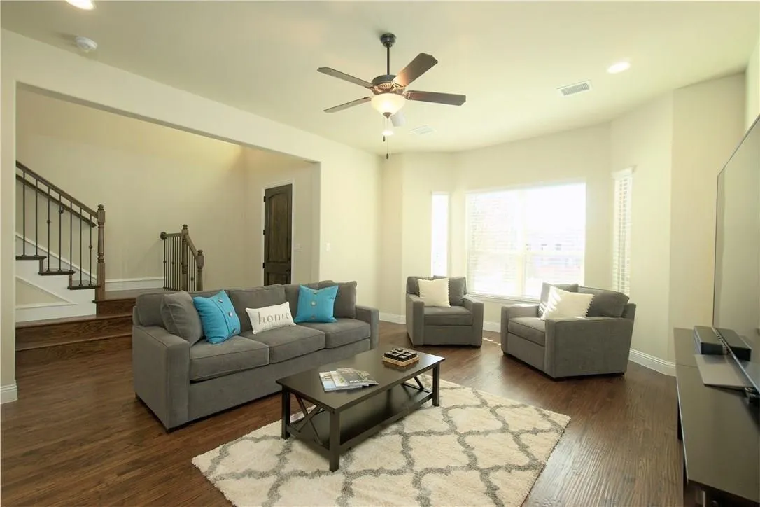 Townhouse For Rent in Denton County , 4108 Riverside Drive, Flower Mound, Texas 75028, 3 Bedroom, 3 Bathroom, 2 Garage spaces, 2,095 Sqft, built in 2017, mls#21372789, Real Estate Agent in Flower Mound, Homes For Rent in Denton county, Homes For Rent in Flower Mound, Realtor in Flower Mound Texas, Real Estate Brokerage Independent Realty Texas, Luminita Cordes Realtor