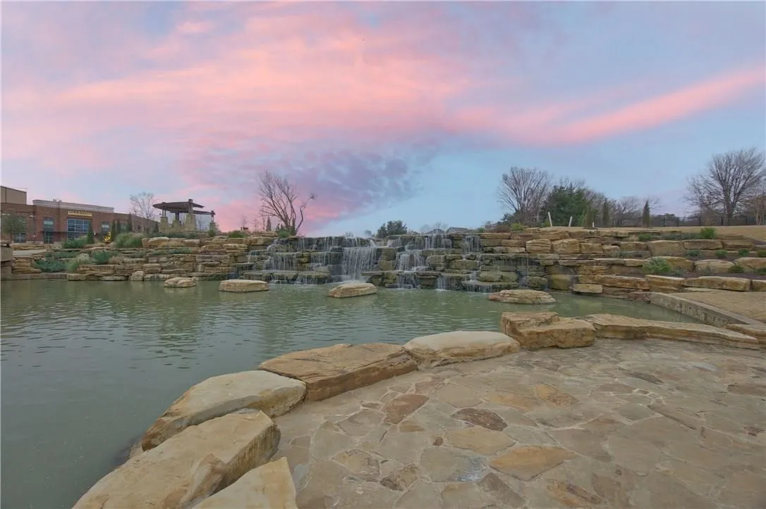 Townhouse For Rent in Denton County , 4108 Riverside Drive, Flower Mound, Texas 75028, 3 Bedroom, 3 Bathroom, 2 Garage spaces, 2,095 Sqft, built in 2017, mls#21372789, Real Estate Agent in Flower Mound, Homes For Rent in Denton county, Homes For Rent in Flower Mound, Realtor in Flower Mound Texas, Real Estate Brokerage Independent Realty Texas, Luminita Cordes Realtor