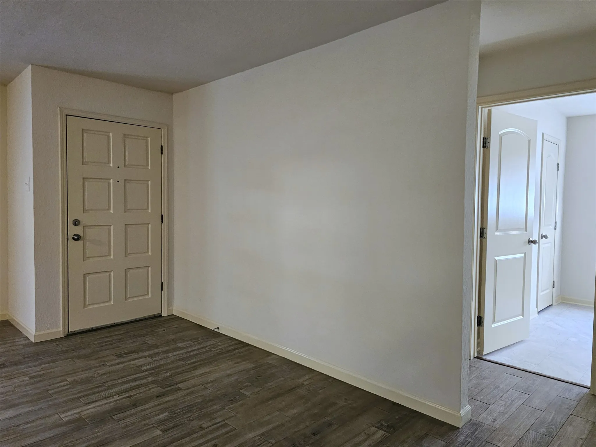Single Family Residence For Rent in Collin County , 925 Whitehall Drive, Plano, Texas 75023, 3 Bedroom, 2 Bathroom, 2 Garage spaces, 1,440 Sqft, built in 1975, mls#21372784, Real Estate Agent in Plano, Homes For Rent in Collin county, Homes For Rent in Plano, Realtor in Plano Texas, Real Estate Brokerage Independent Realty Texas, Luminita Cordes Realtor