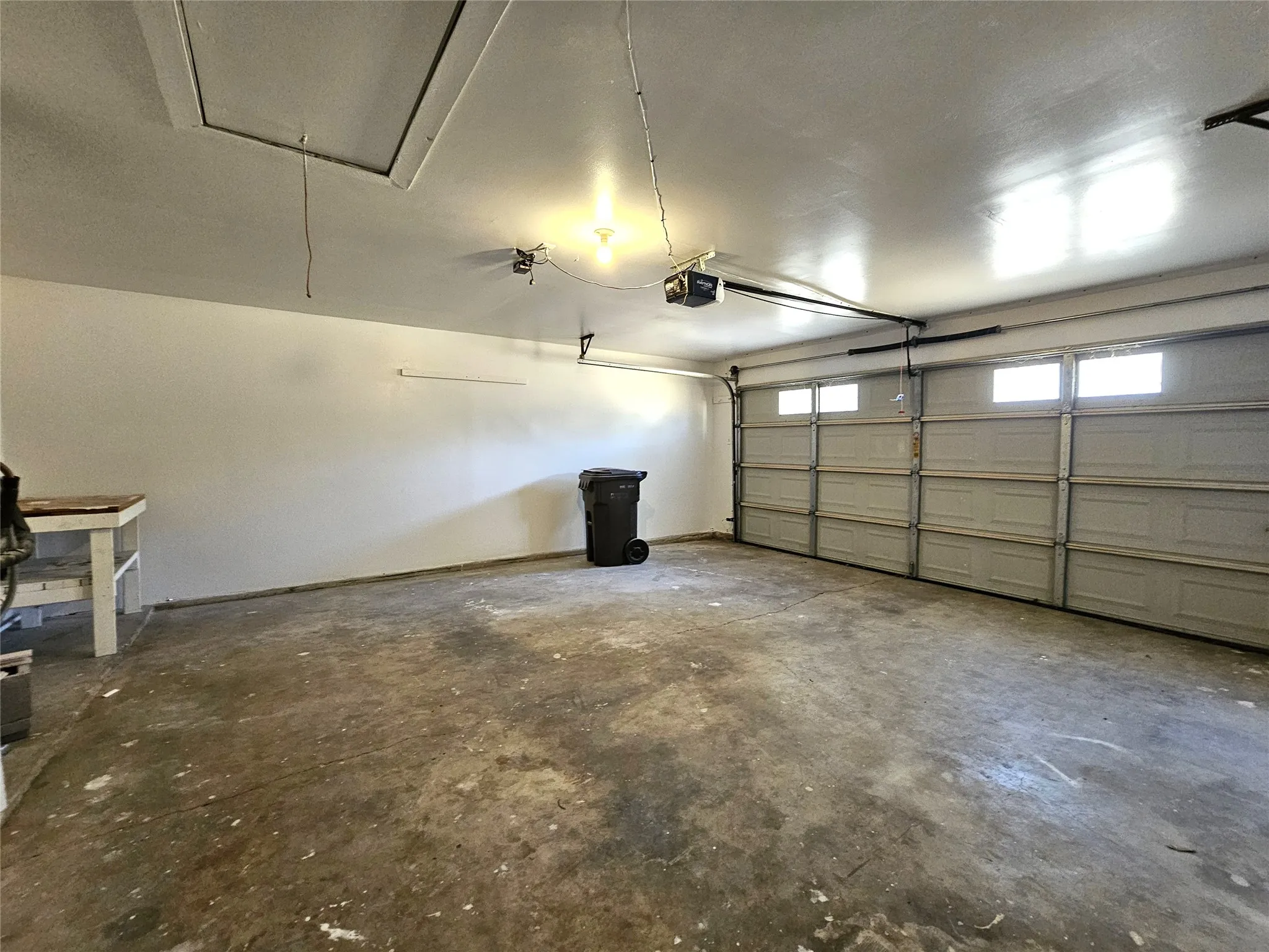 Single Family Residence For Rent in Collin County , 925 Whitehall Drive, Plano, Texas 75023, 3 Bedroom, 2 Bathroom, 2 Garage spaces, 1,440 Sqft, built in 1975, mls#21372784, Real Estate Agent in Plano, Homes For Rent in Collin county, Homes For Rent in Plano, Realtor in Plano Texas, Real Estate Brokerage Independent Realty Texas, Luminita Cordes Realtor