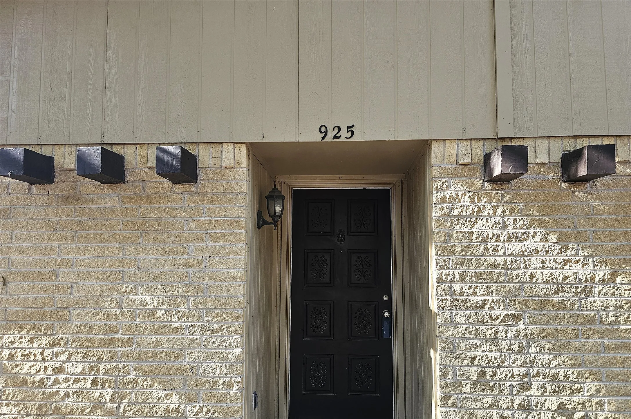 Single Family Residence For Rent in Collin County , 925 Whitehall Drive, Plano, Texas 75023, 3 Bedroom, 2 Bathroom, 2 Garage spaces, 1,440 Sqft, built in 1975, mls#21372784, Real Estate Agent in Plano, Homes For Rent in Collin county, Homes For Rent in Plano, Realtor in Plano Texas, Real Estate Brokerage Independent Realty Texas, Luminita Cordes Realtor