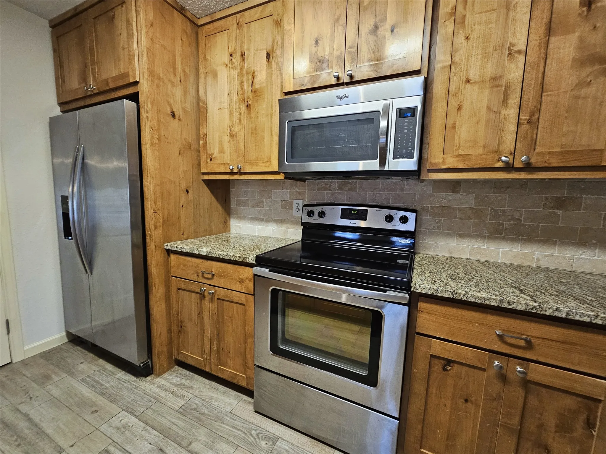 Single Family Residence For Rent in Collin County , 925 Whitehall Drive, Plano, Texas 75023, 3 Bedroom, 2 Bathroom, 2 Garage spaces, 1,440 Sqft, built in 1975, mls#21372784, Real Estate Agent in Plano, Homes For Rent in Collin county, Homes For Rent in Plano, Realtor in Plano Texas, Real Estate Brokerage Independent Realty Texas, Luminita Cordes Realtor