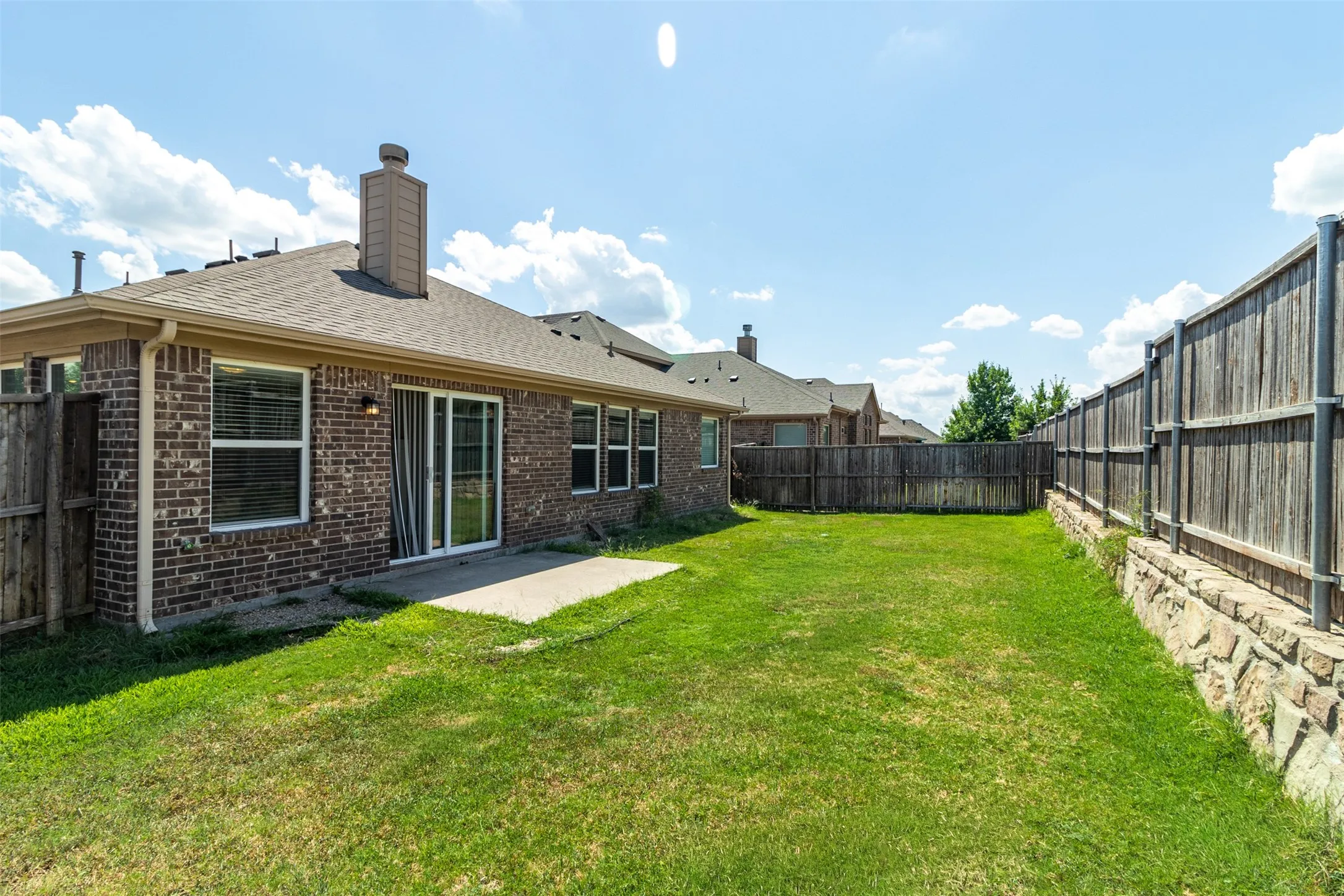 Single Family Residence For Rent in Rockwall County , 516 Hunt Farms Road, Fate, Texas 75189, 3 Bedroom, 2 Bathroom, 2 Garage spaces, 2,037 Sqft, built in 2017, mls#21372776, Real Estate Agent in Fate, Homes For Rent in Rockwall county, Homes For Rent in Fate, Realtor in Fate Texas, Real Estate Brokerage Independent Realty Texas, Luminita Cordes Realtor