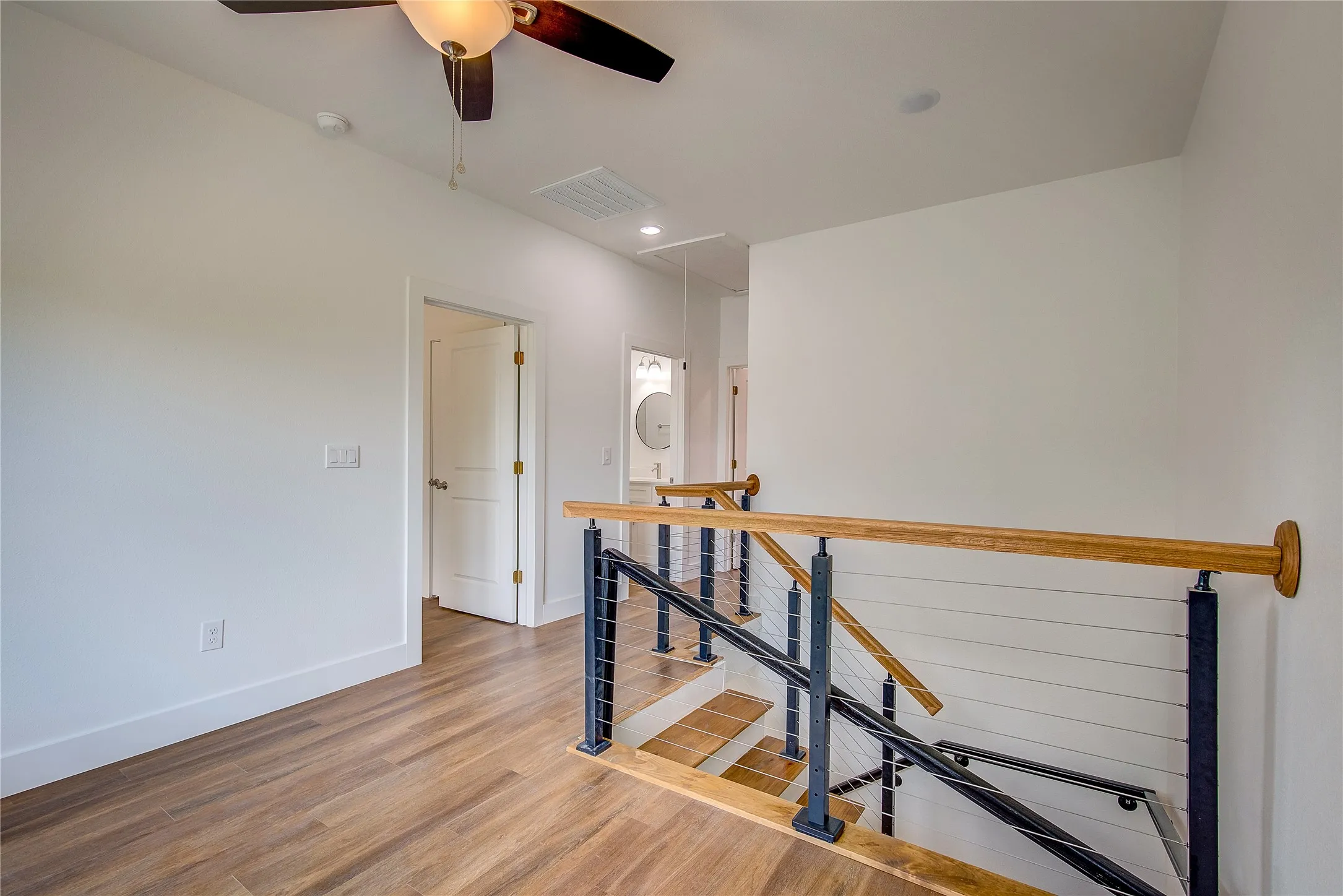 Single Family Residence For Sale in Hopkins County , 620 Whitworth Street, Sulphur Springs, Texas 75482, 3 Bedroom, 3 Bathroom, 1 Garage spaces, 1,350 Sqft, built in 2025, mls#21371496, Real Estate Agent in Sulphur Springs, Homes For Sale in Hopkins county, Homes For Sale in Sulphur Springs, Realtor in Sulphur Springs Texas, Real Estate Brokerage Independent Realty Texas, Luminita Cordes Realtor